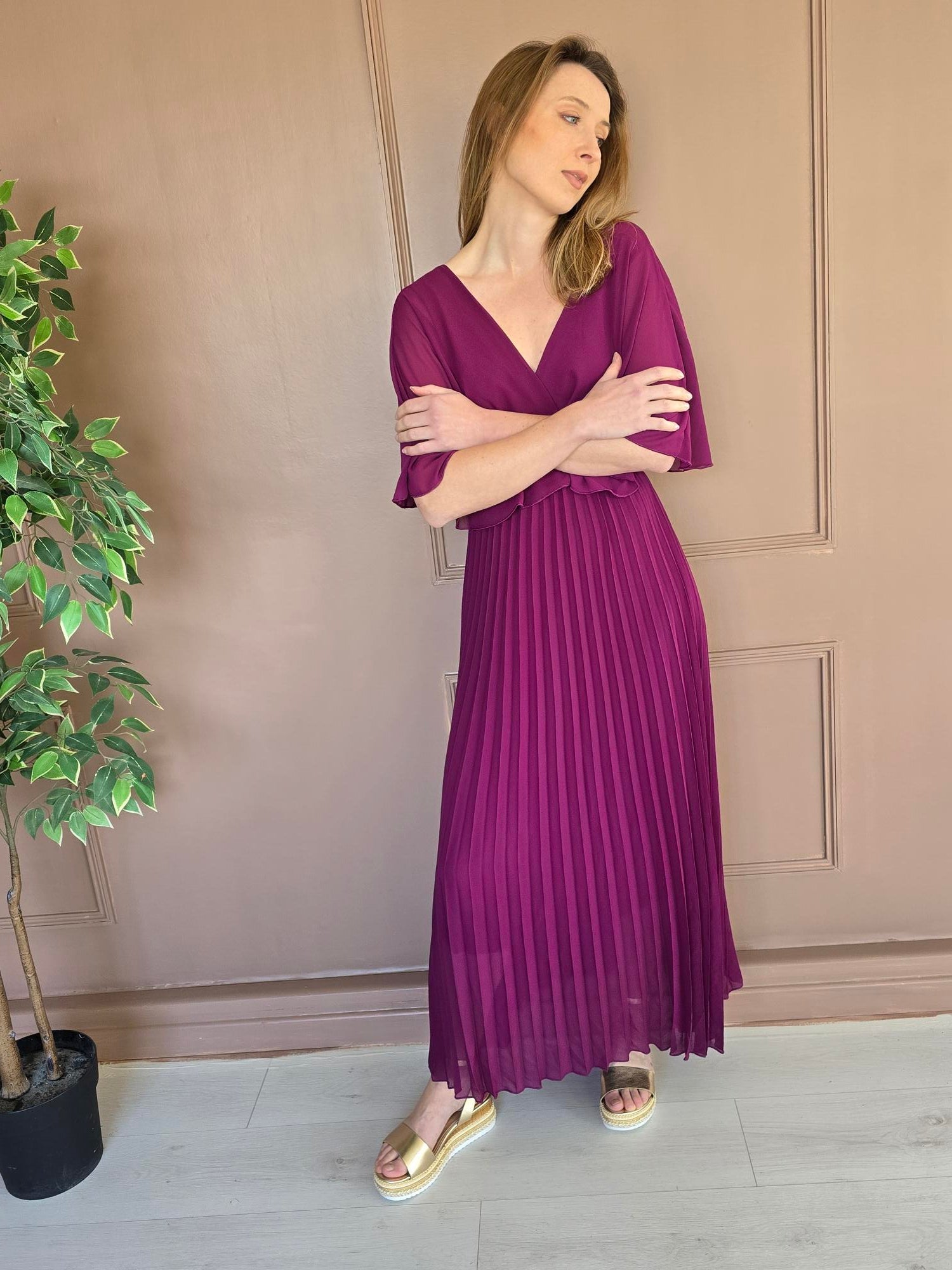 Robe longue plissée à cape femme – La Chica