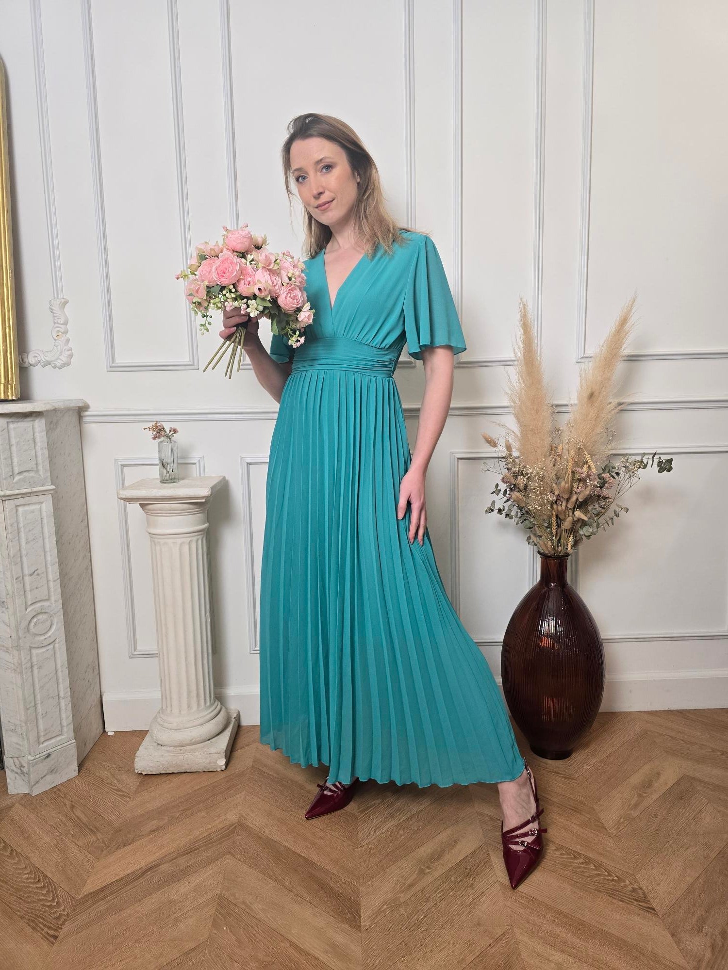 Robe longue turquoise vue de dos femme – La Chica