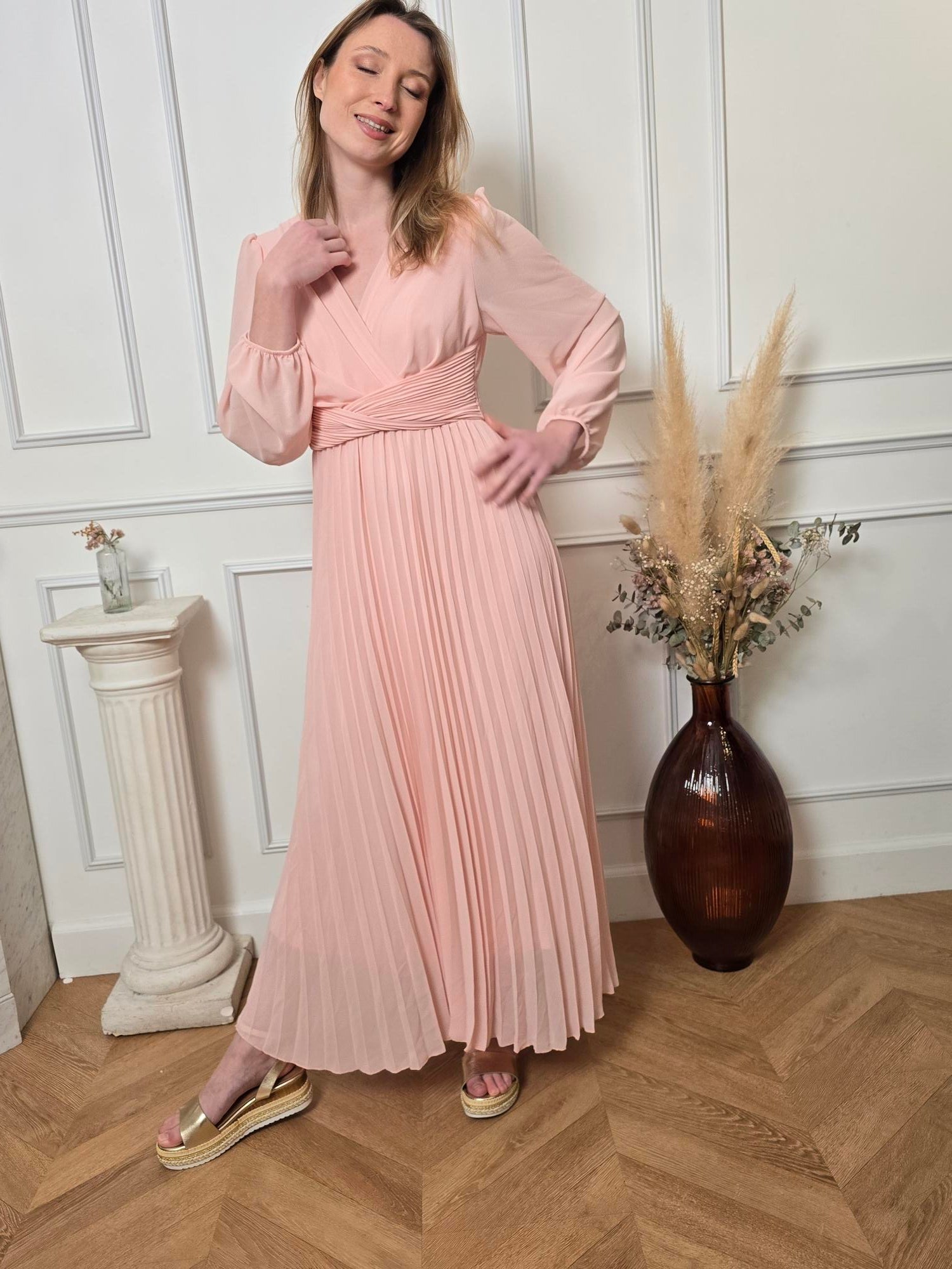 Robe longue rose poudré détail – La Chica