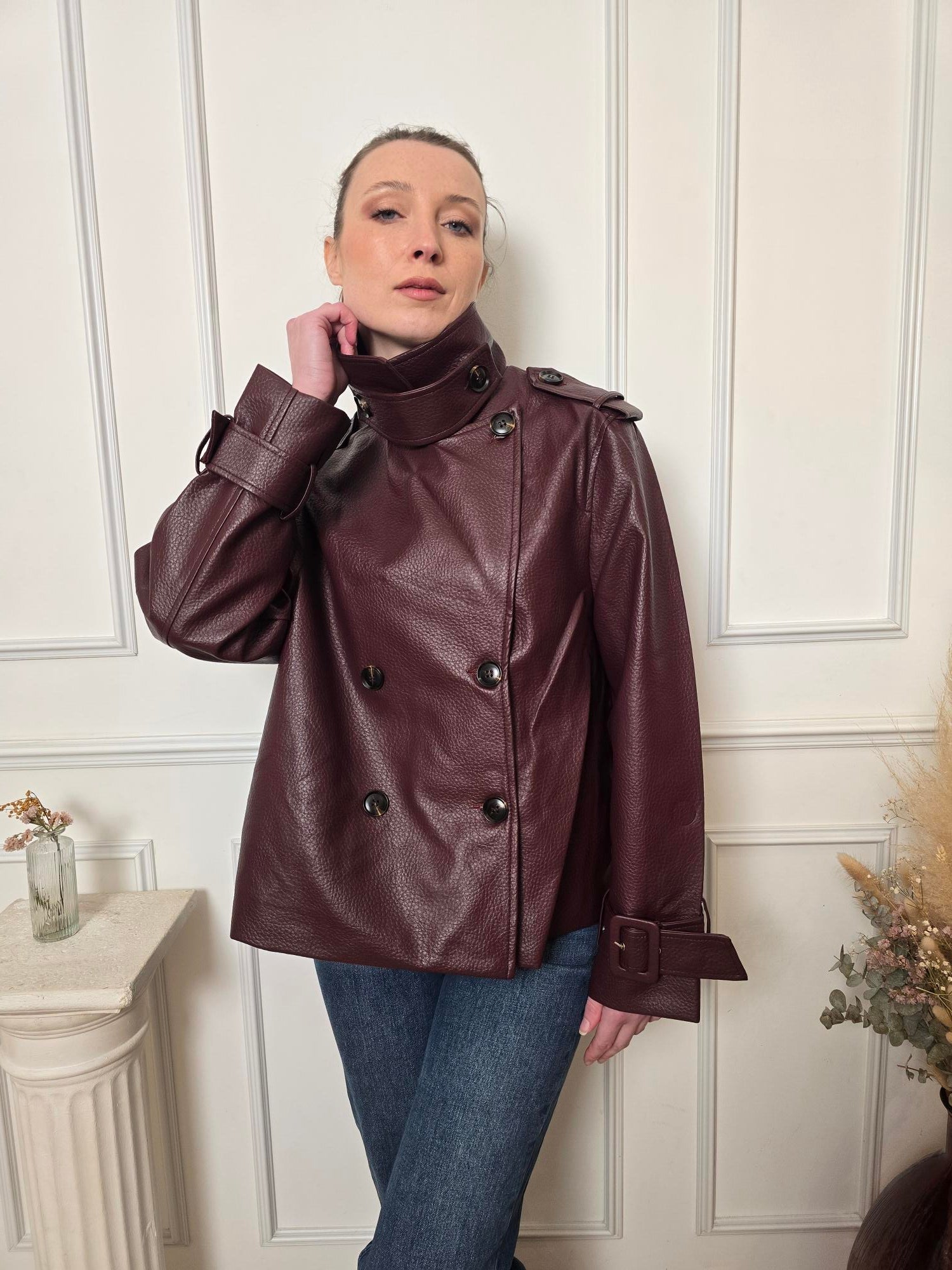 Veste bordeaux détail – La Chica