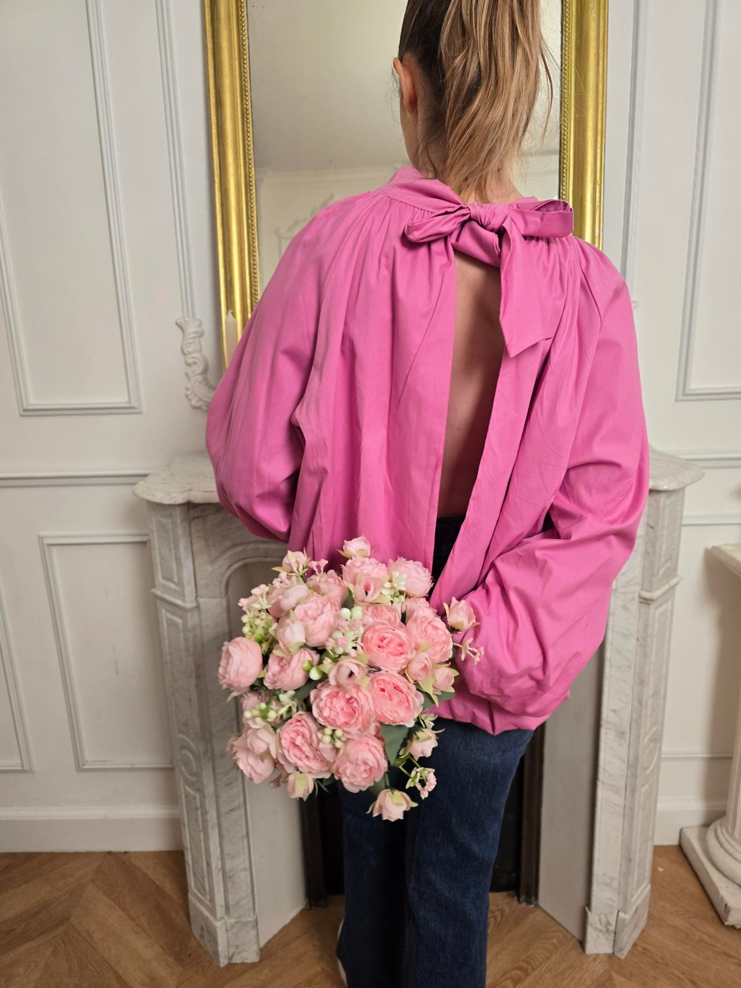 Blouse rose détail – La Chica