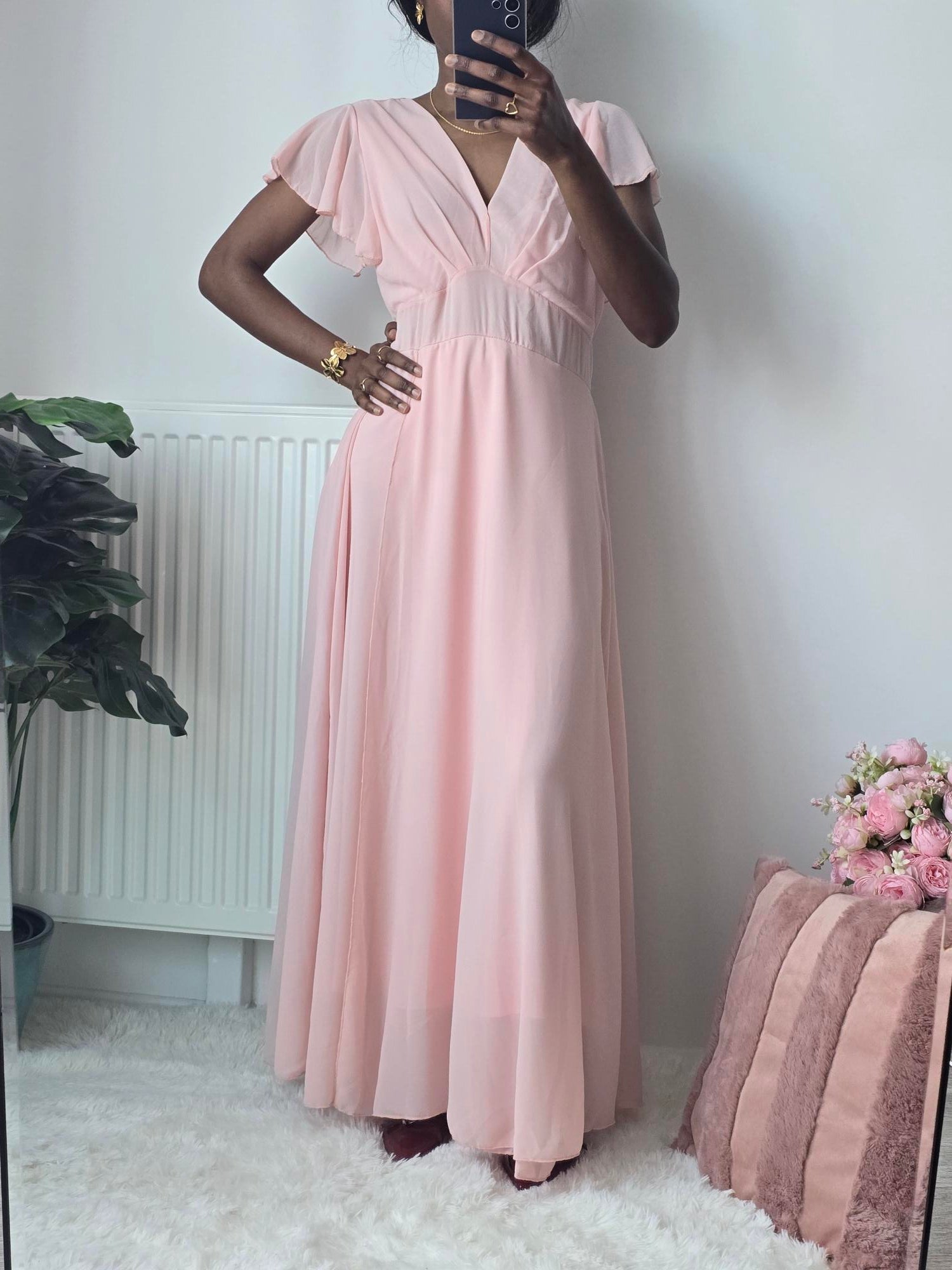 Robe longue rose pâle plissée ✦ Élégance discrète et raffinée La Chica