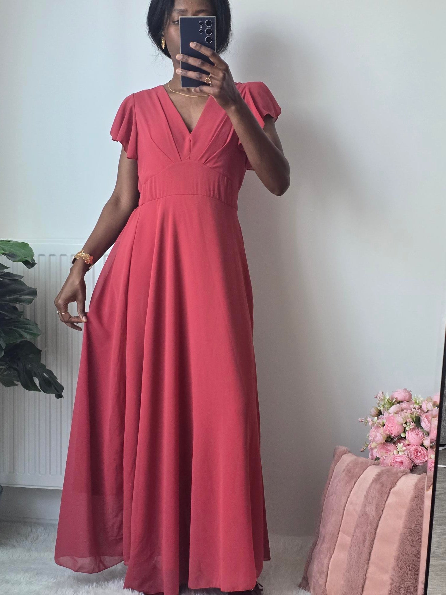 Robe longue fluide rose framboise ✦ Coupe empire et manches papillon La Chica