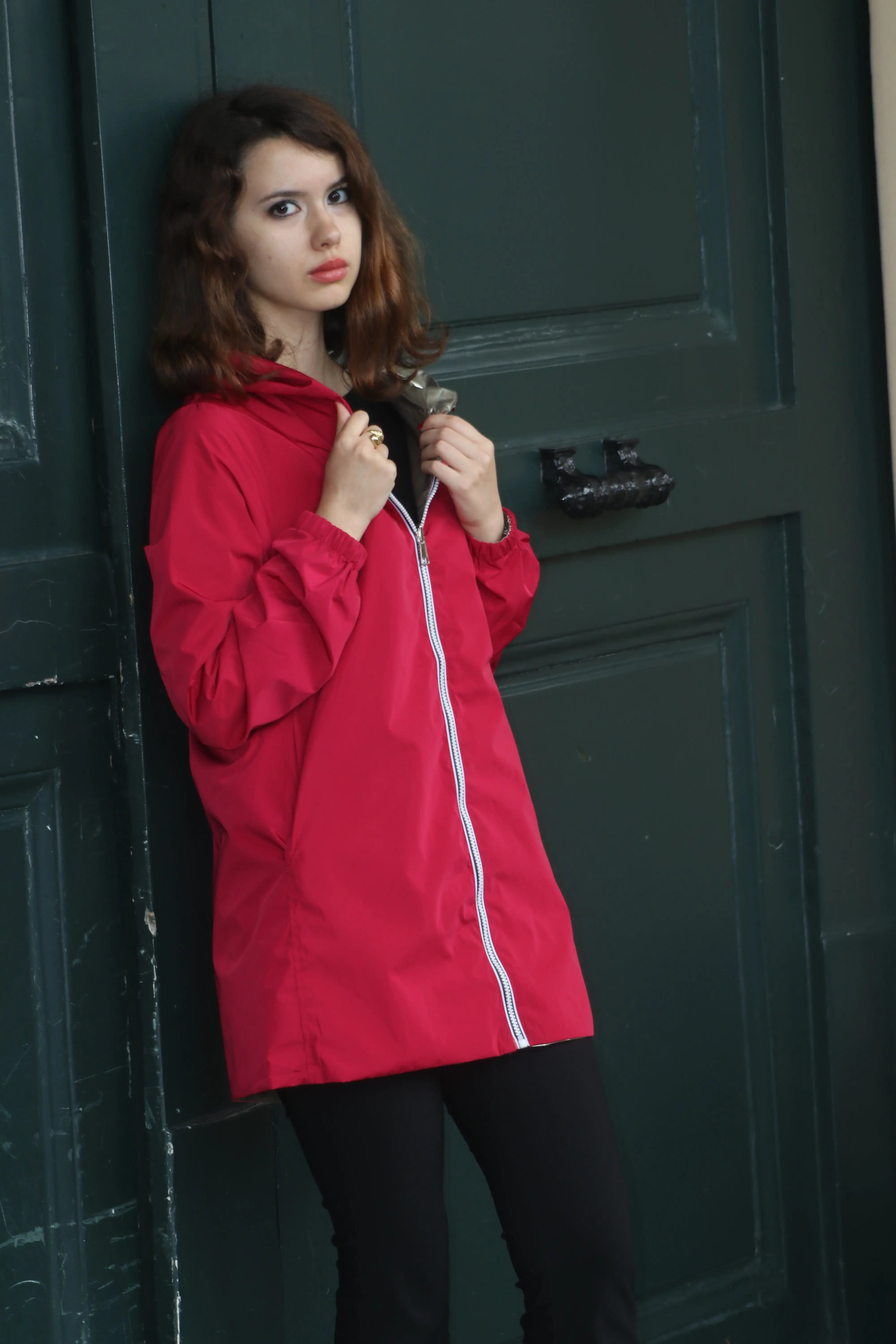 IMPERMEABLE MI LONG LEGER ROUGE MELYA MELODY La Chica