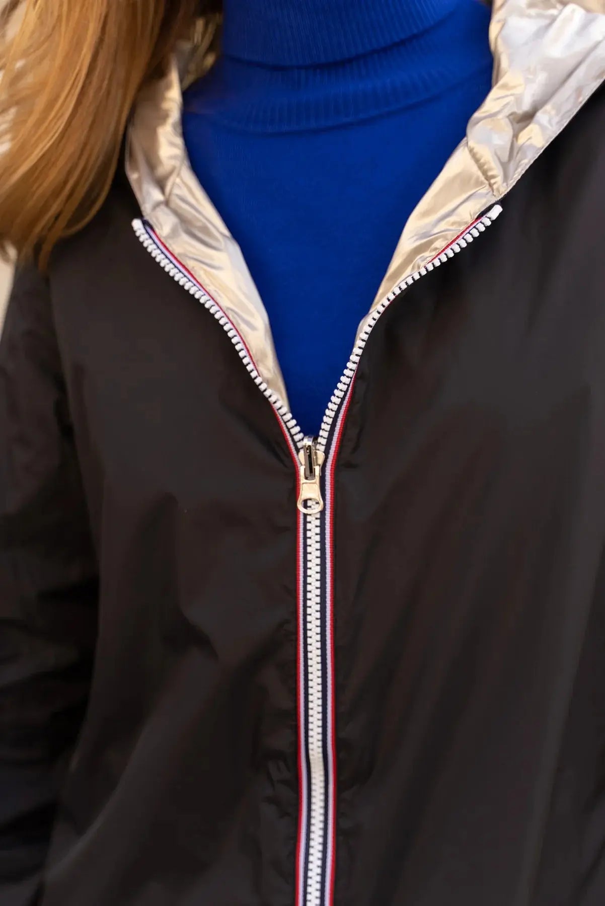 MANTEAU LONG IMPERMEABLE REVERSIBLE NOIR DORE LAURA JO La Chica