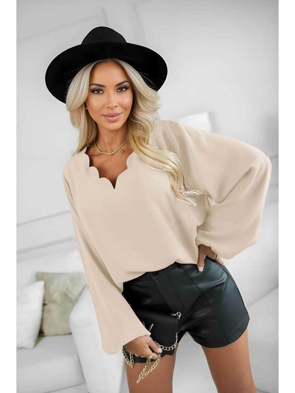 Blouse col festonné manches longues beige pour femme, La Chica