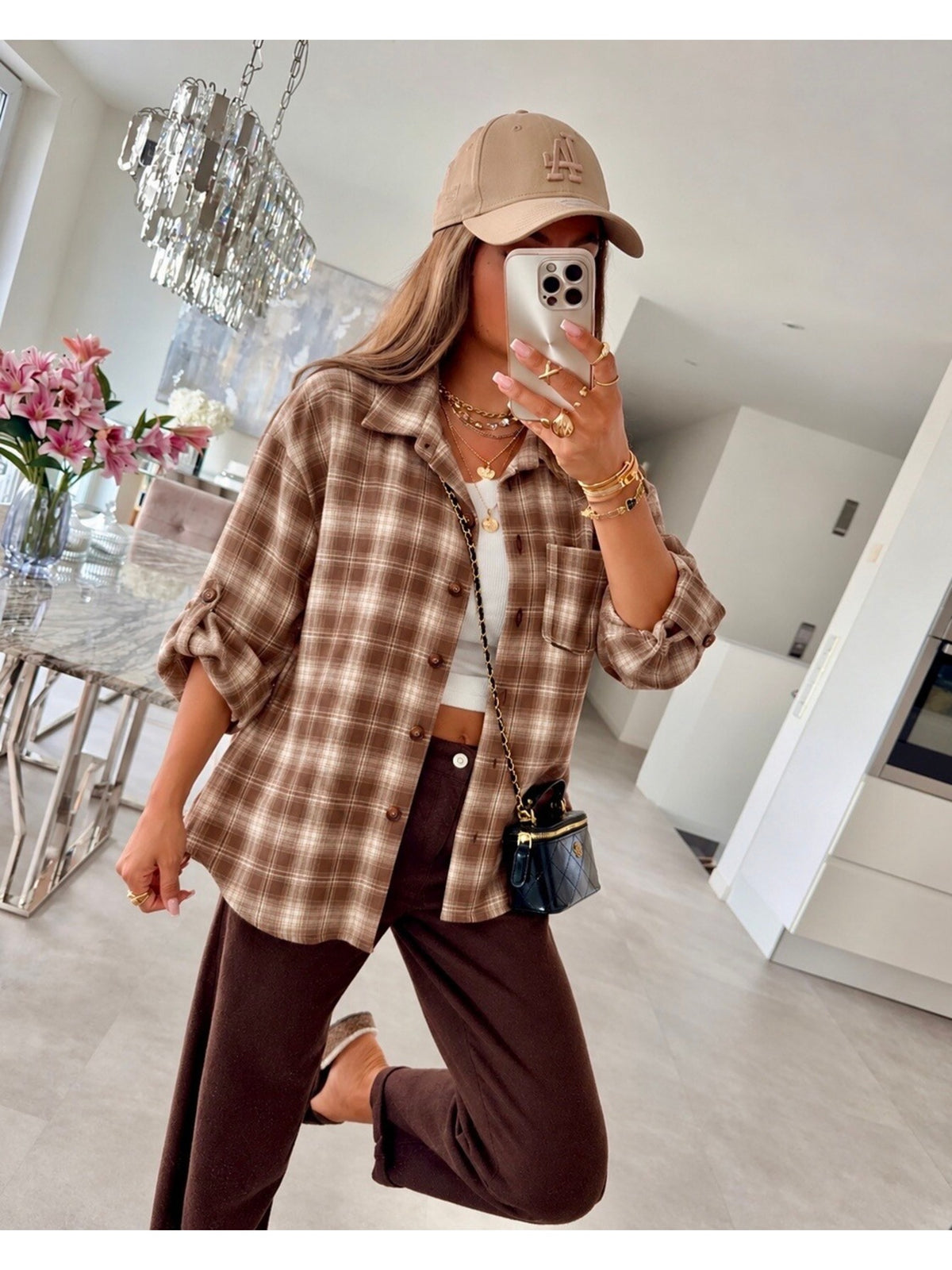Chemise à carreaux poches avant manches retroussables beige pour femme, La Chica