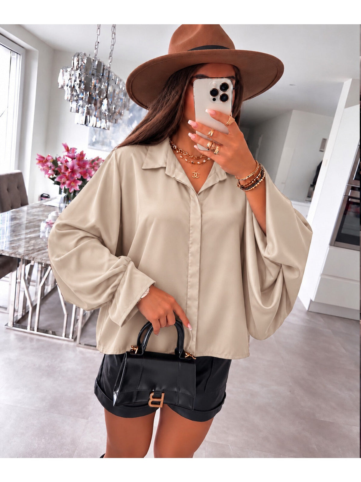 Chemise manches chauve-souris satinée effet soie beige pour femme, La Chica