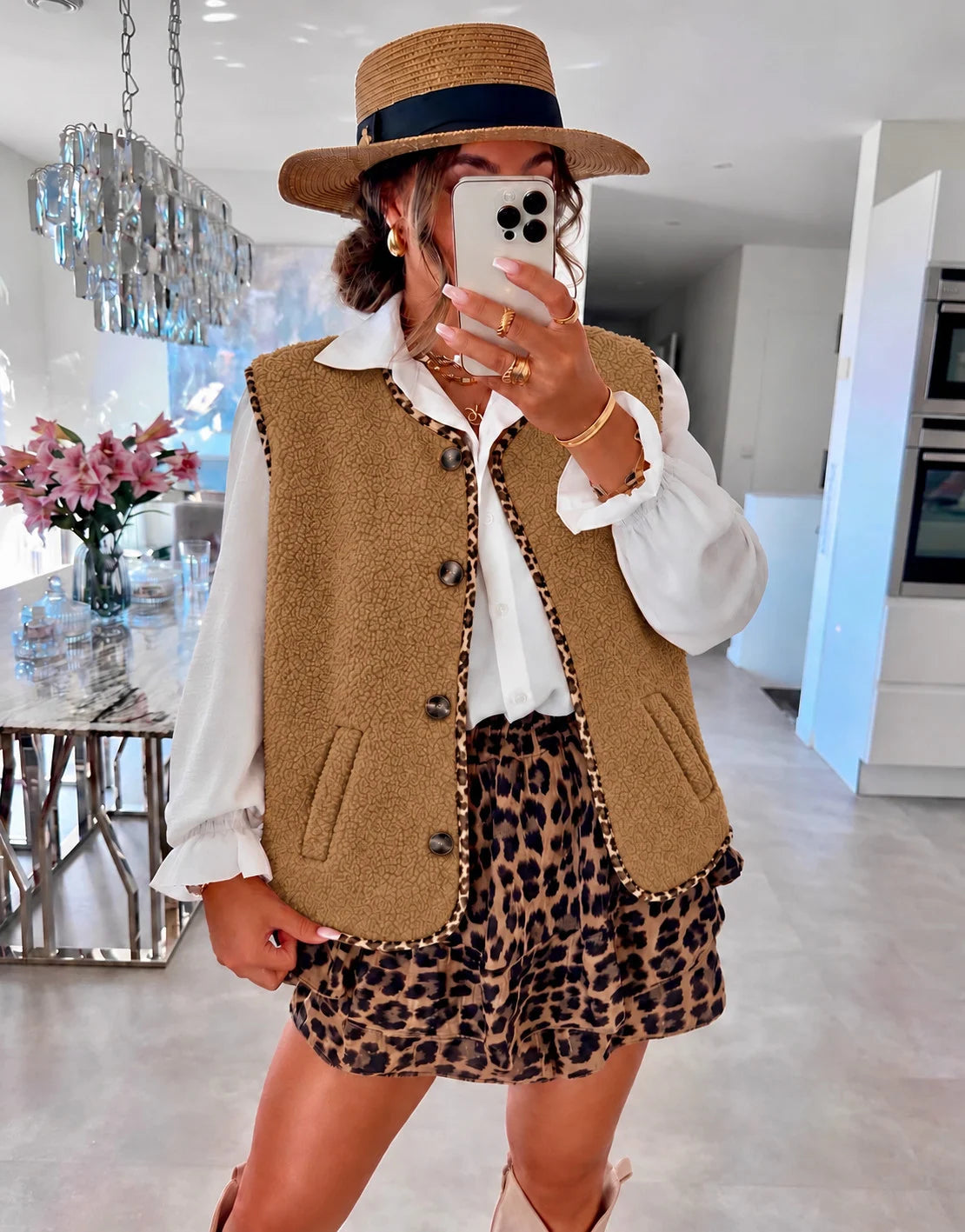 Gilet teddy sans manches à liseré léopard camel pour femme – La Chica