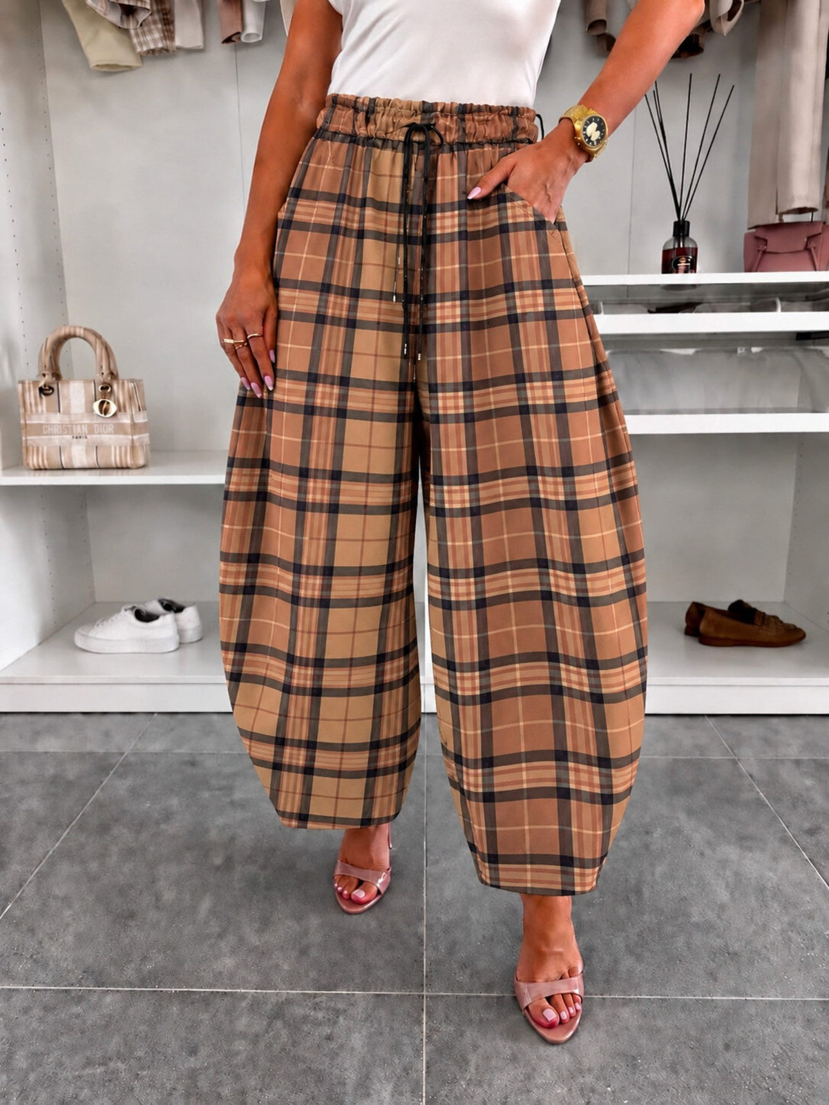 Pantalon ballon en suédine imprimé carreaux taille élastiquée camel pour femme, La Chica