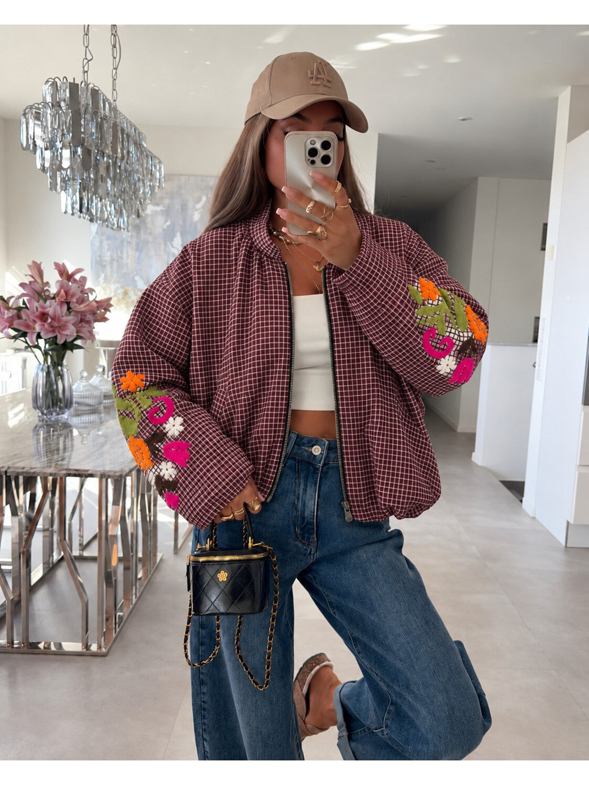Veste bomber zippée carreaux et manches brodées bordeaux pour femme, La Chica