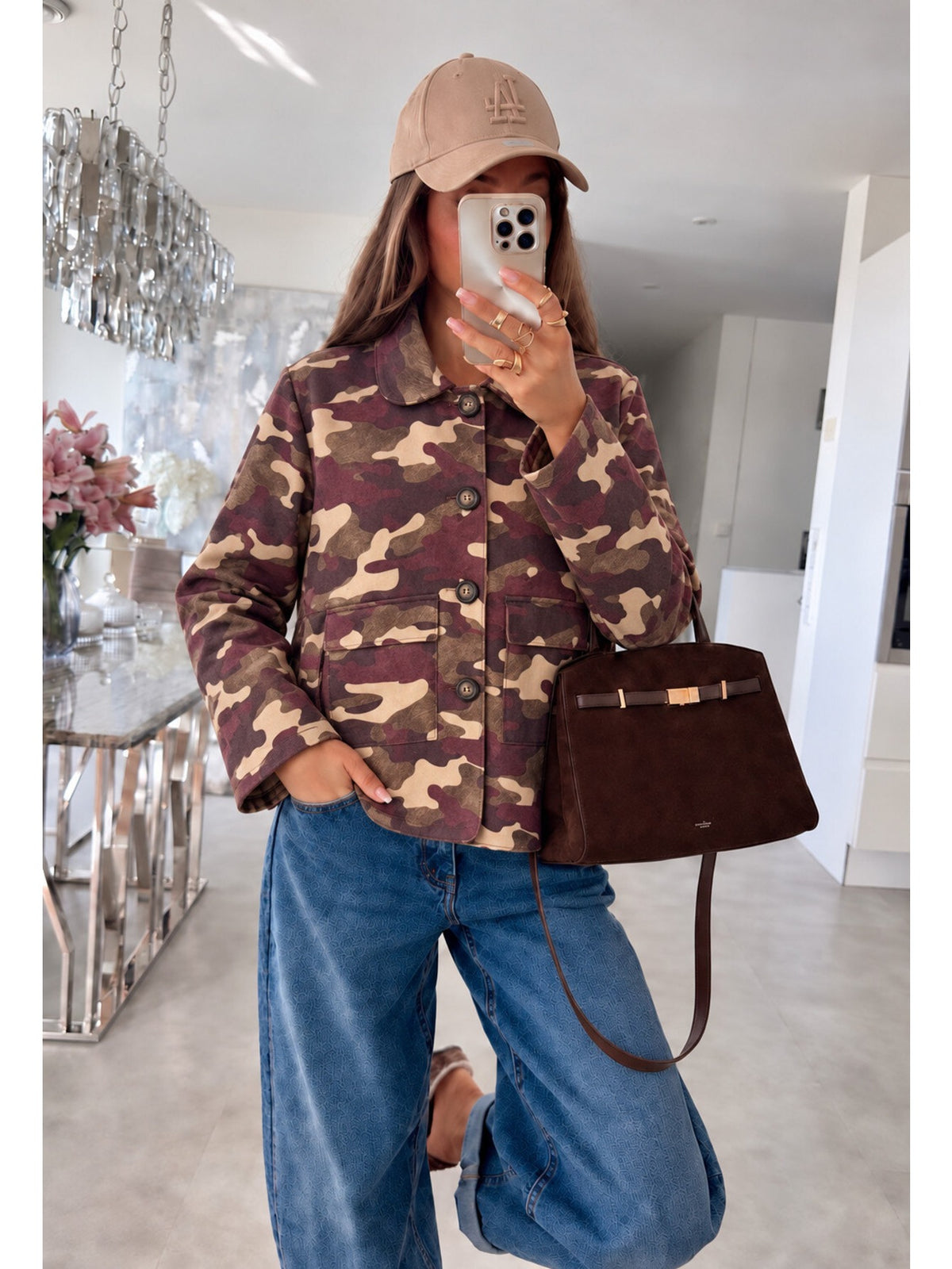 Veste chemise en suédine imprimé camouflage détail poches bordeaux pour femme, La Chica