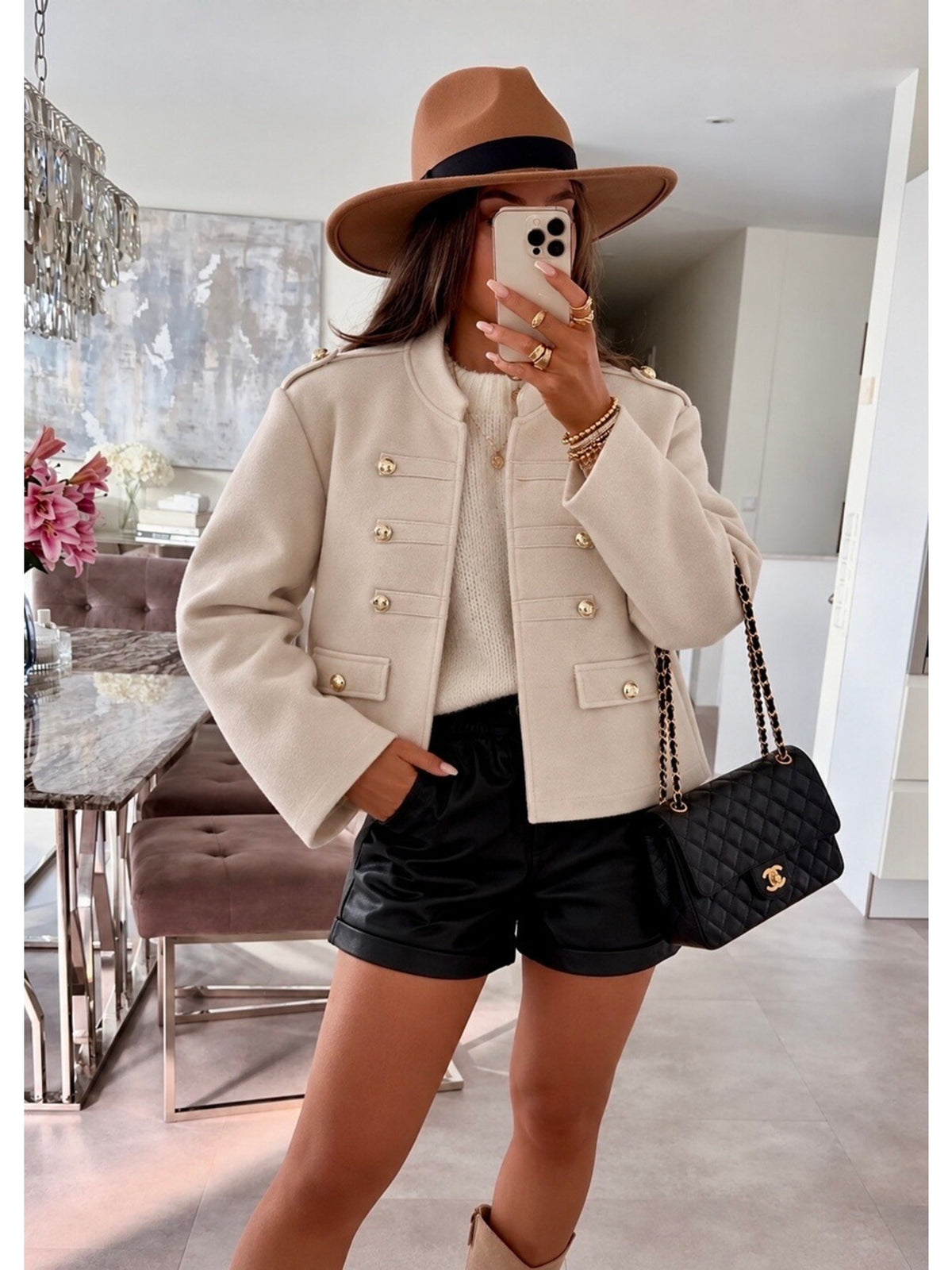 Veste manteau laine courte boutons dorés et épaulettes beige pour femme, La Chica