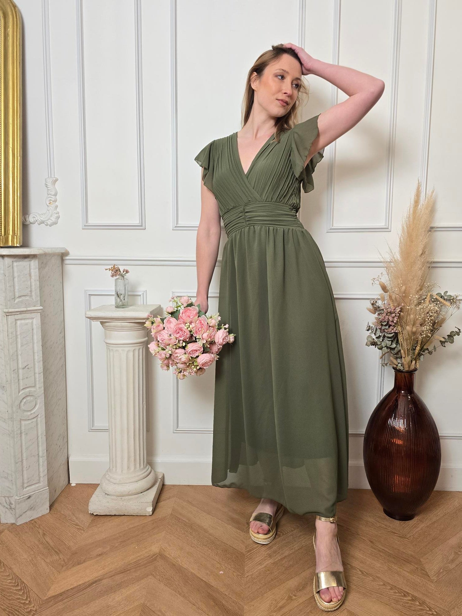 Robe Longue kaki — Col V Croisé, Ceinture Froncée & Manches Papillon La Chica
