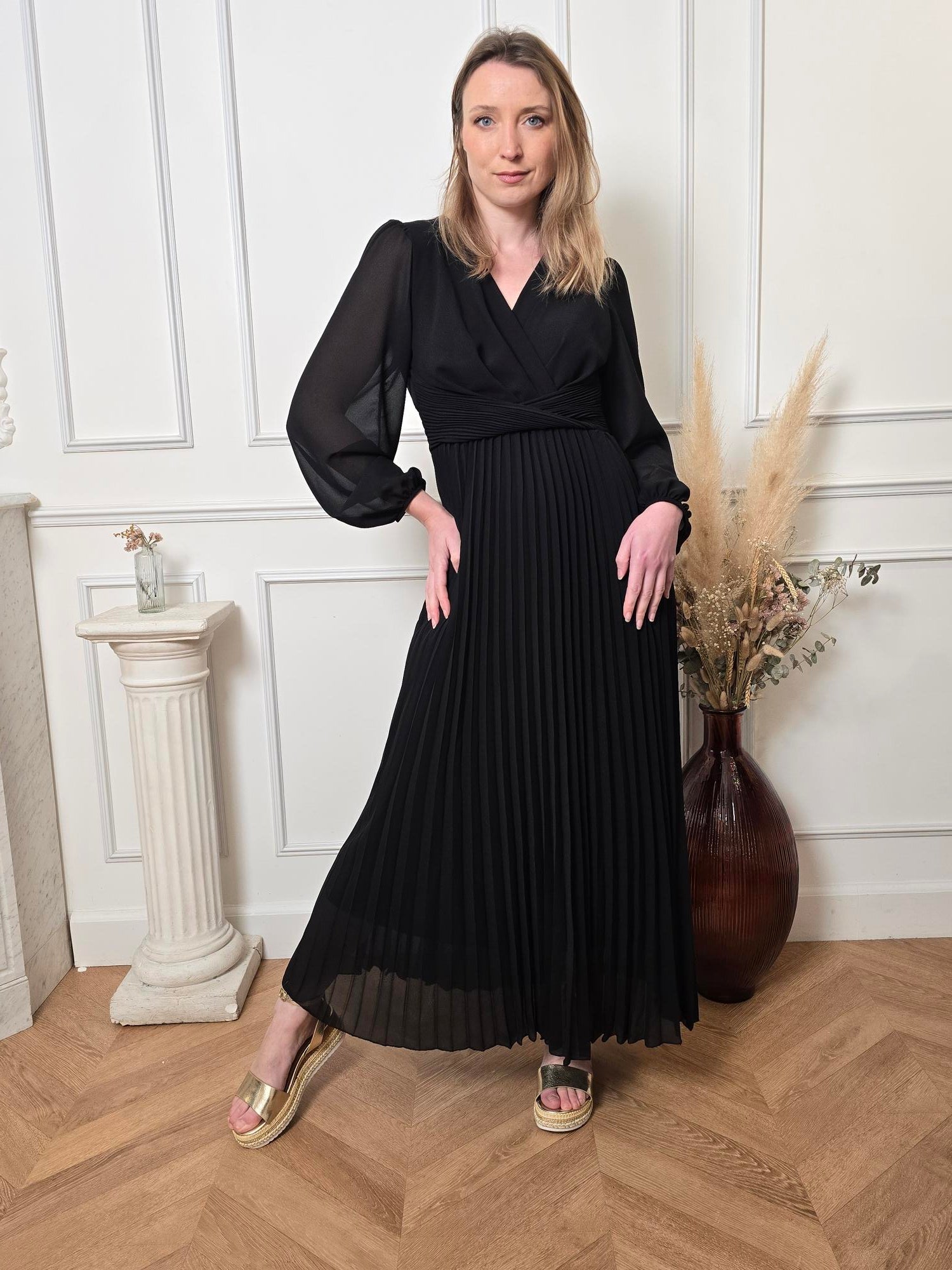 Robe longue noire détail – La Chica