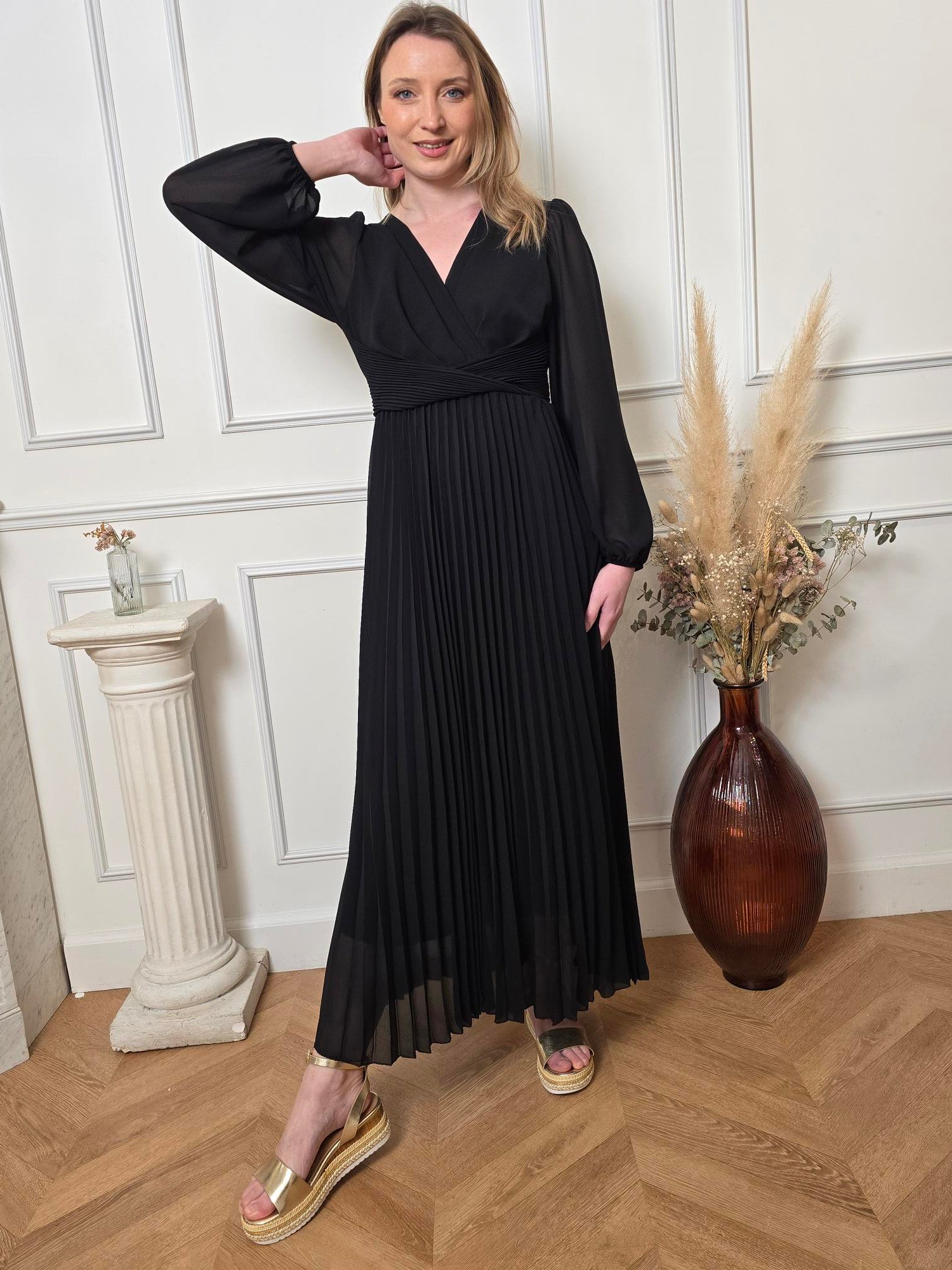 Robe longue noire détail – La Chica