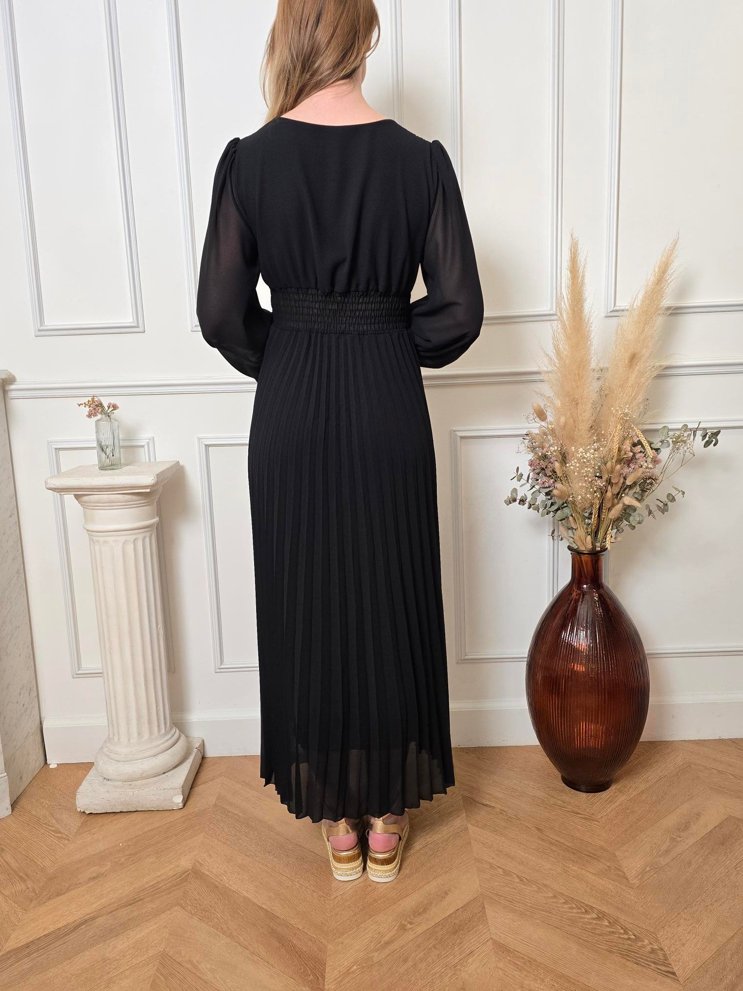Robe longue noire détail – La Chica