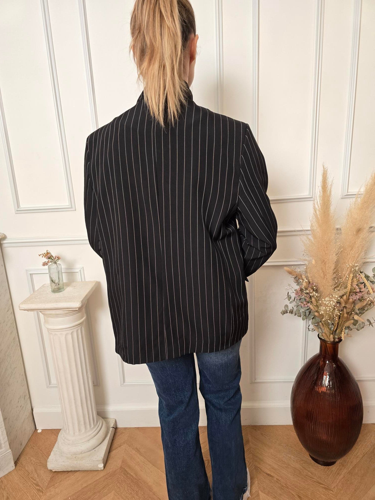 Blazer noir détail – La Chica