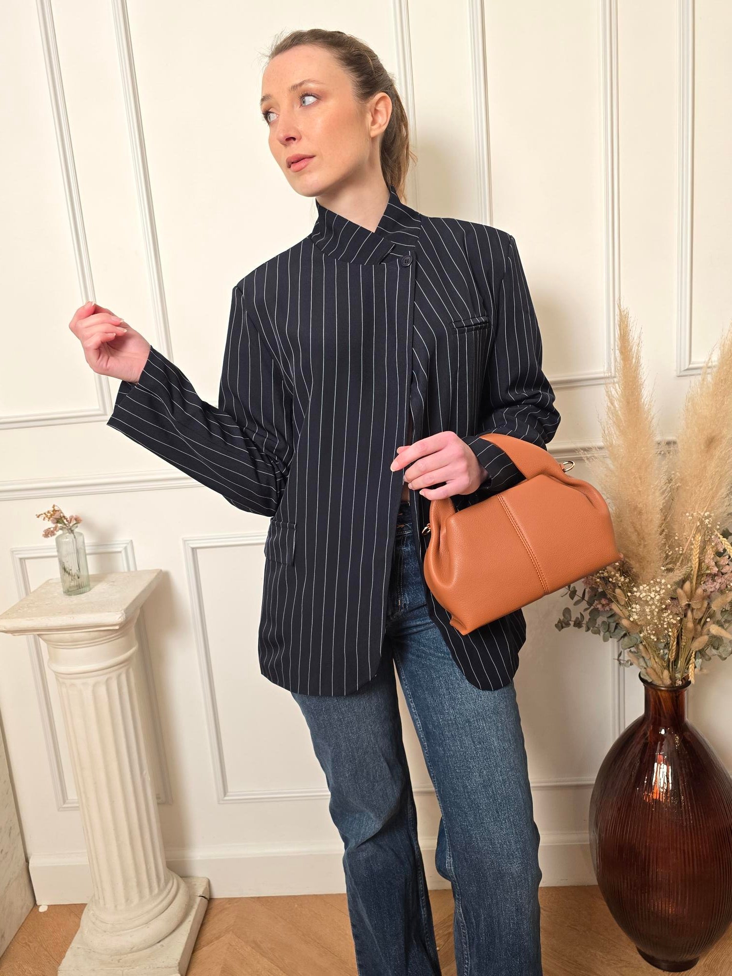 Blazer noir détail – La Chica