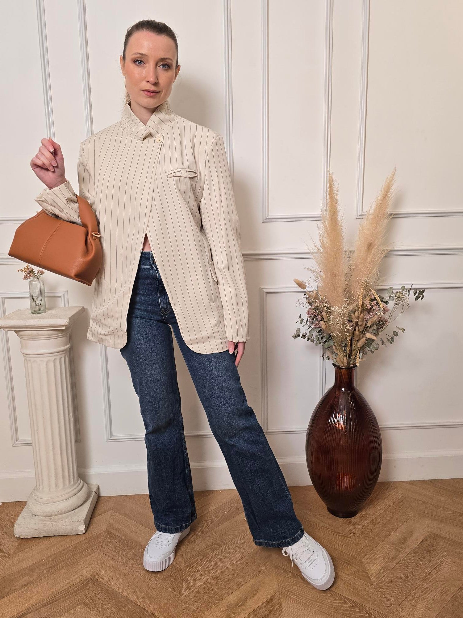 Blazer écru vue de dos femme – La Chica
