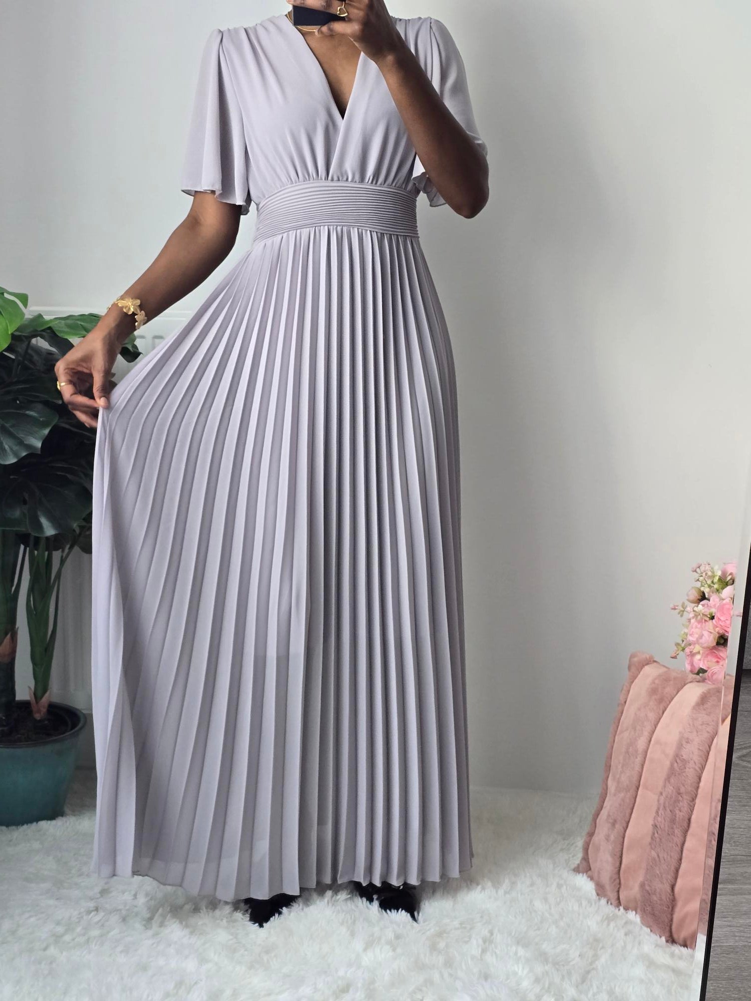 Robe longue plissée lilas ✦ Élégance douce & silhouette sublimée La Chica