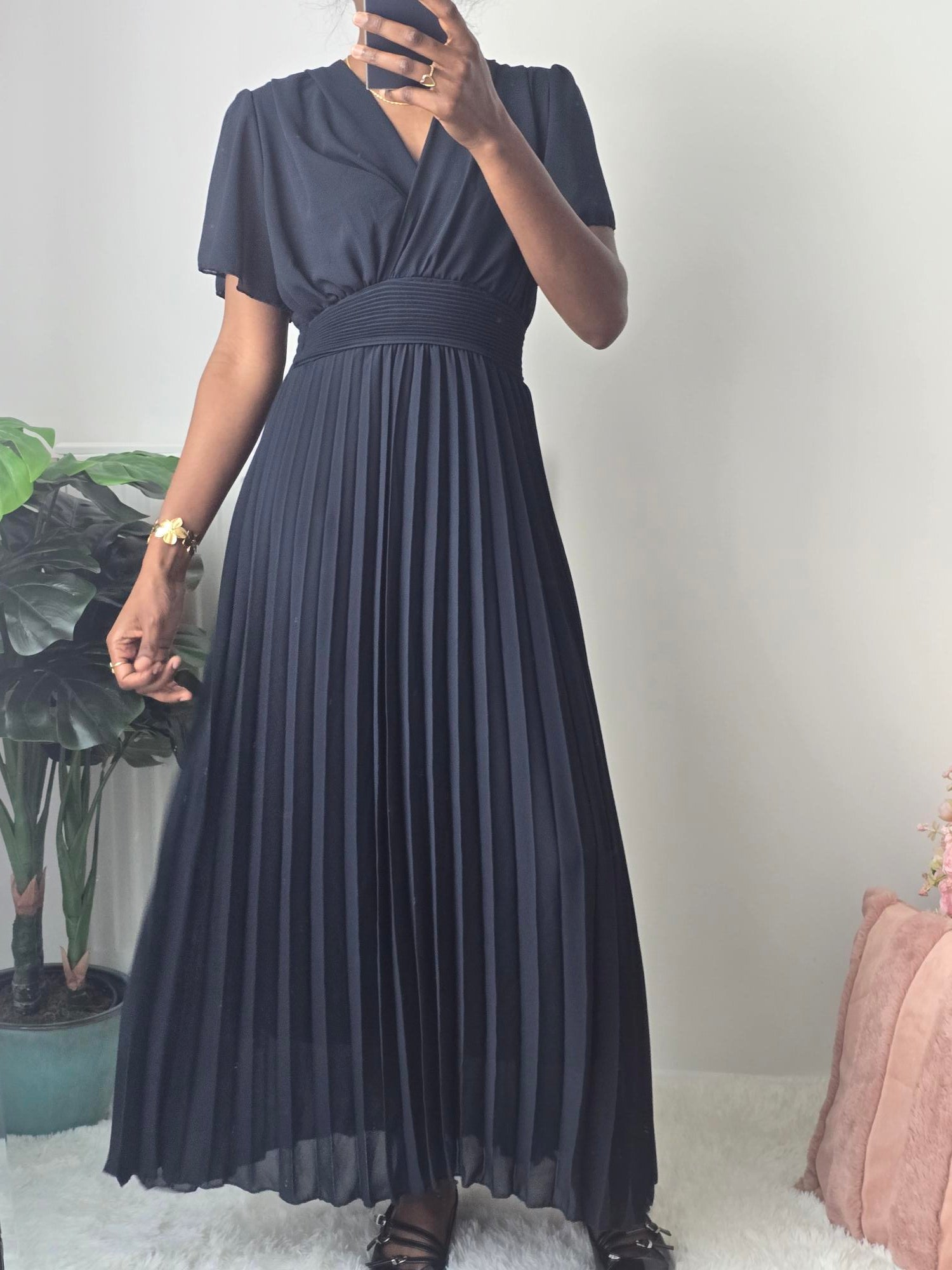 Robe longue plissée bleu marine ✦ Élégance intemporelle & coupe flatteuse La Chica