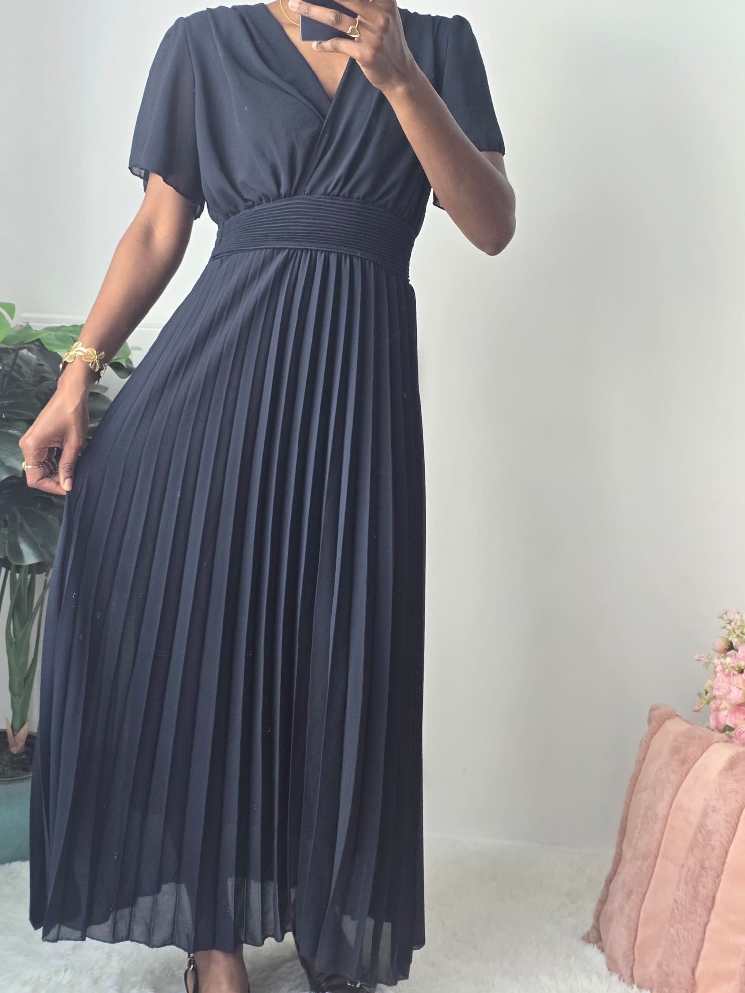 Robe longue plissée bleu marine ✦ Élégance intemporelle & coupe flatteuse La Chica