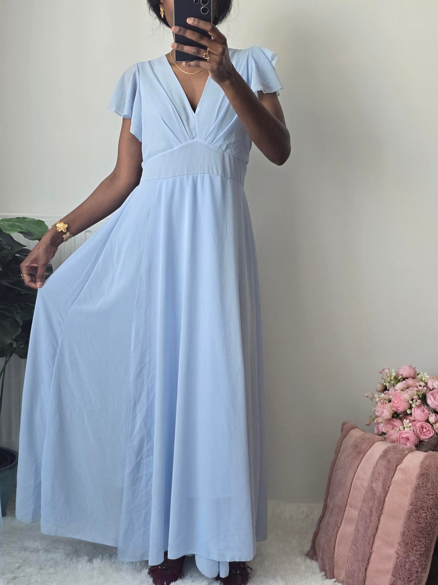 Robe longue bleu pâle plissée ✦ Élégance douce et fluidité raffinée La Chica