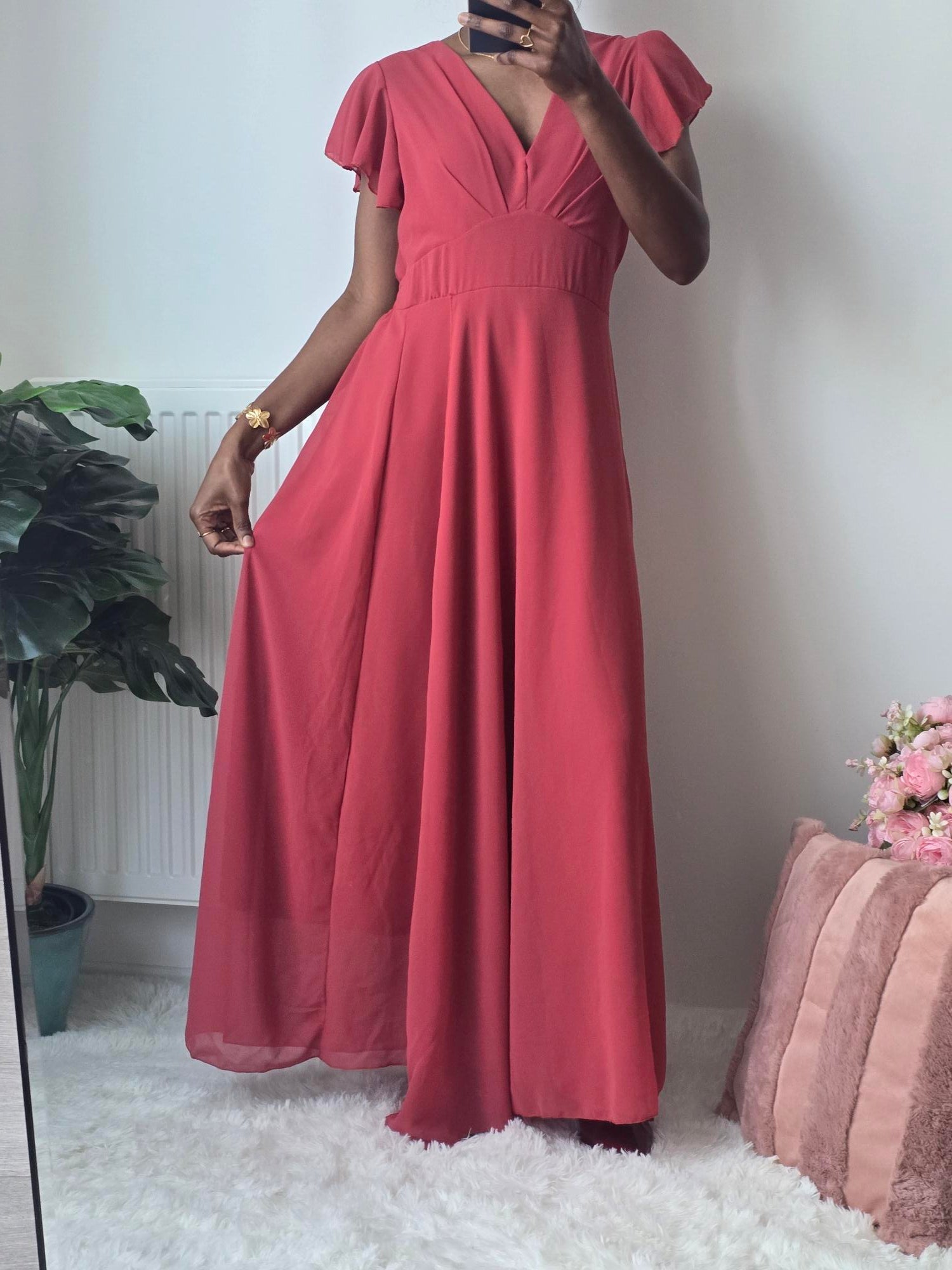 Robe longue fluide rose framboise ✦ Coupe empire et manches papillon La Chica