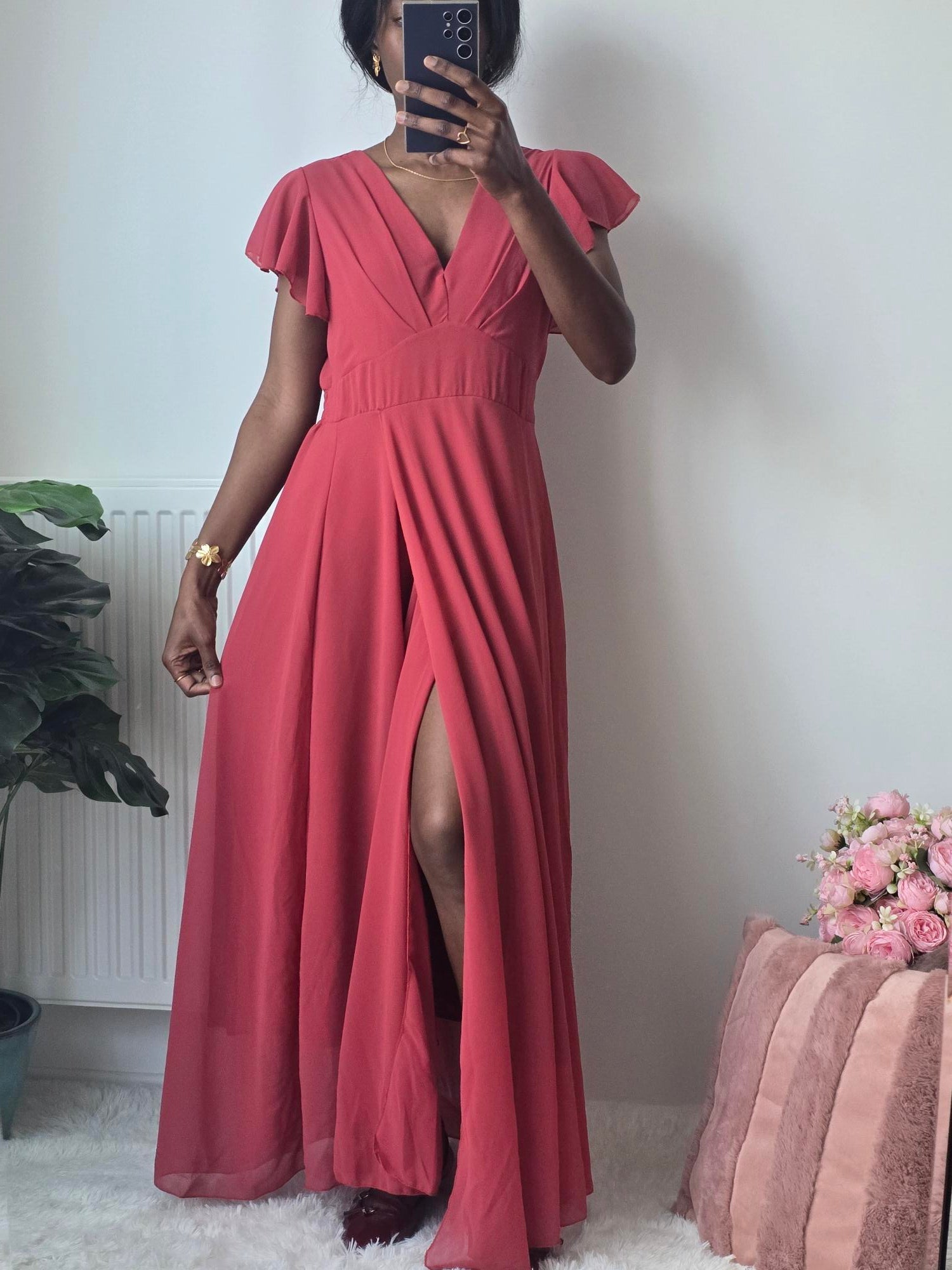 Robe longue fluide rose framboise ✦ Coupe empire et manches papillon La Chica