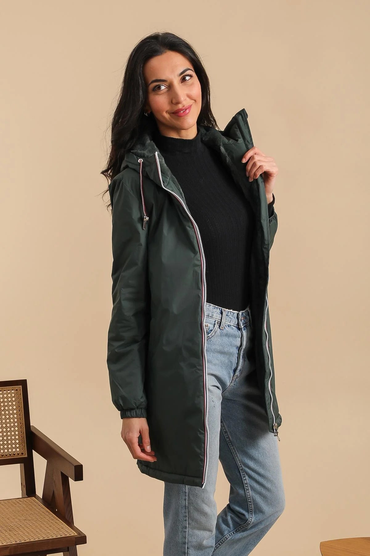 IMPERMEABLE LONG FOURRE AVEC CORDONS VERT La Chica