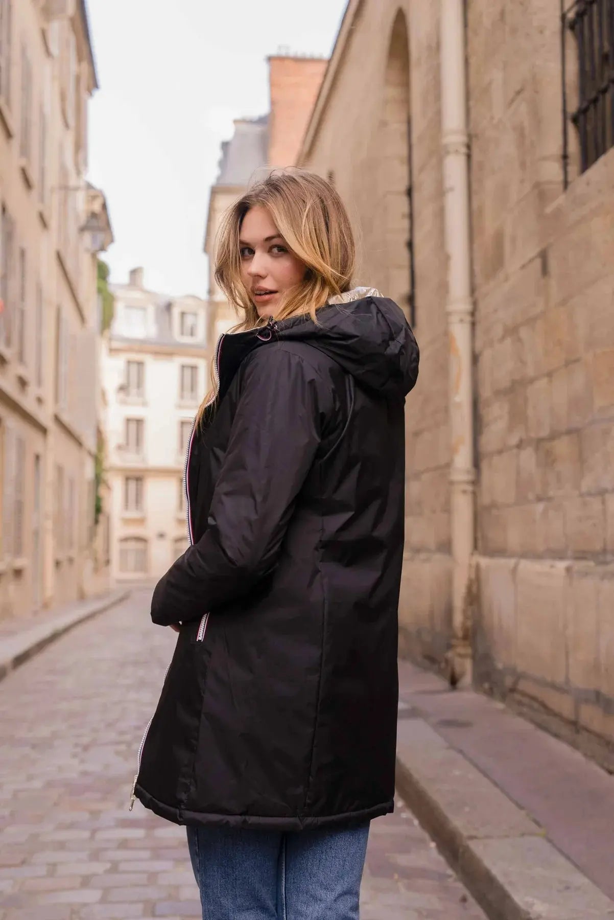 DOUDOUNE LONGUE REVERSIBLE NOIR DORE LAURA JO La Chica