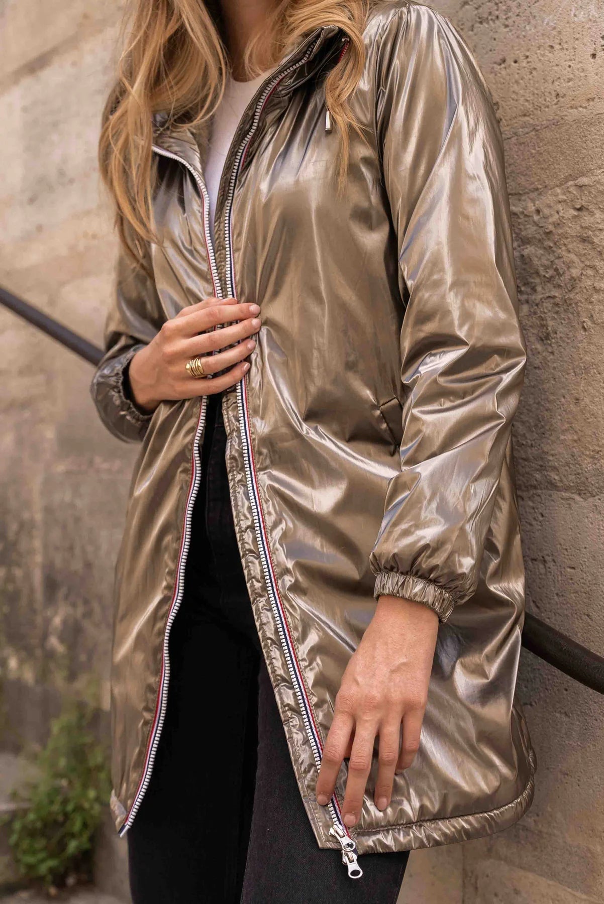 IMPERMEABLE LONG FOURRE AVEC CORDONS BRONZE La Chica