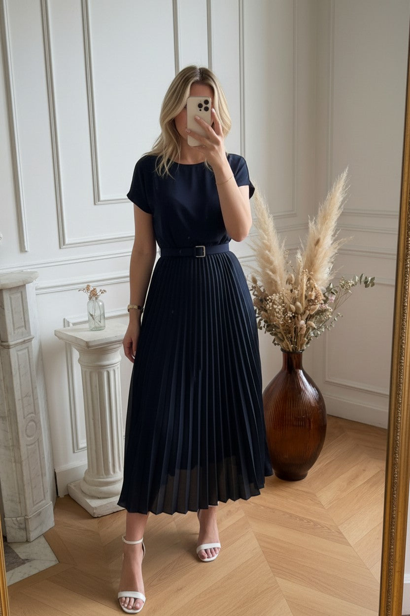 Robe Plissée Bi-Matière ✦ Bleu Marine ✦ Élégance Classique La Chica