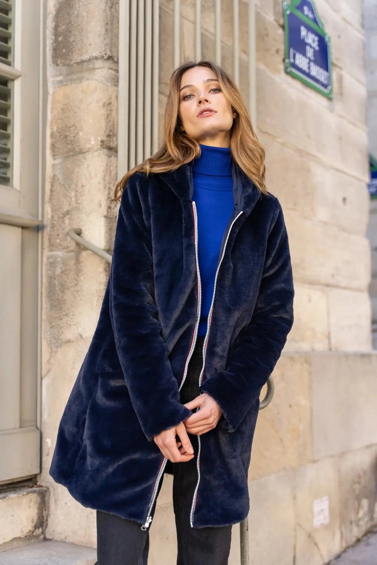 PARKA IMPERMEABLE LONG FOURRE MARINE LAURA JO La Chica
