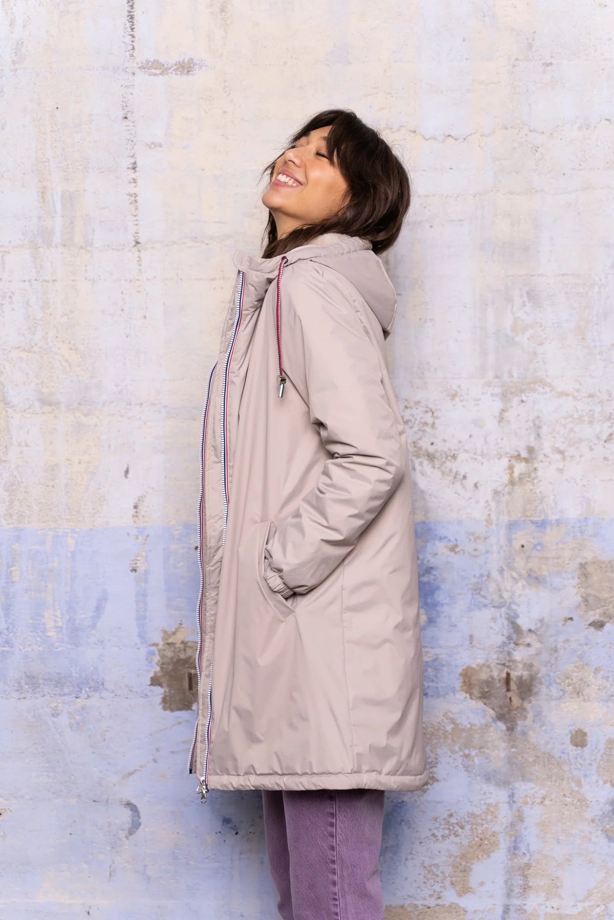 IMPERMEABLE LONG FOURRE AVEC CORDONS BEIGE La Chica