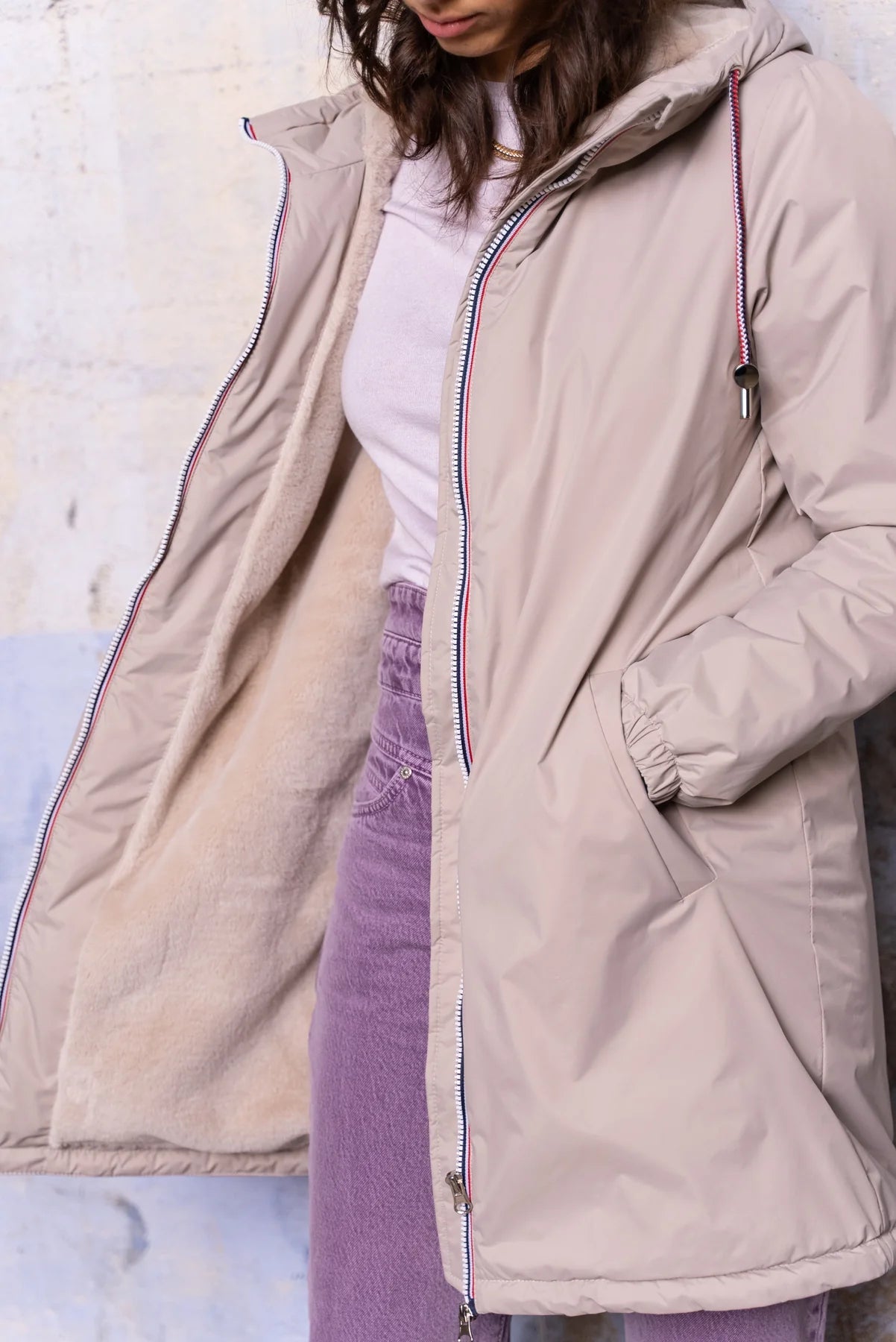 IMPERMEABLE LONG FOURRE AVEC CORDONS BEIGE La Chica