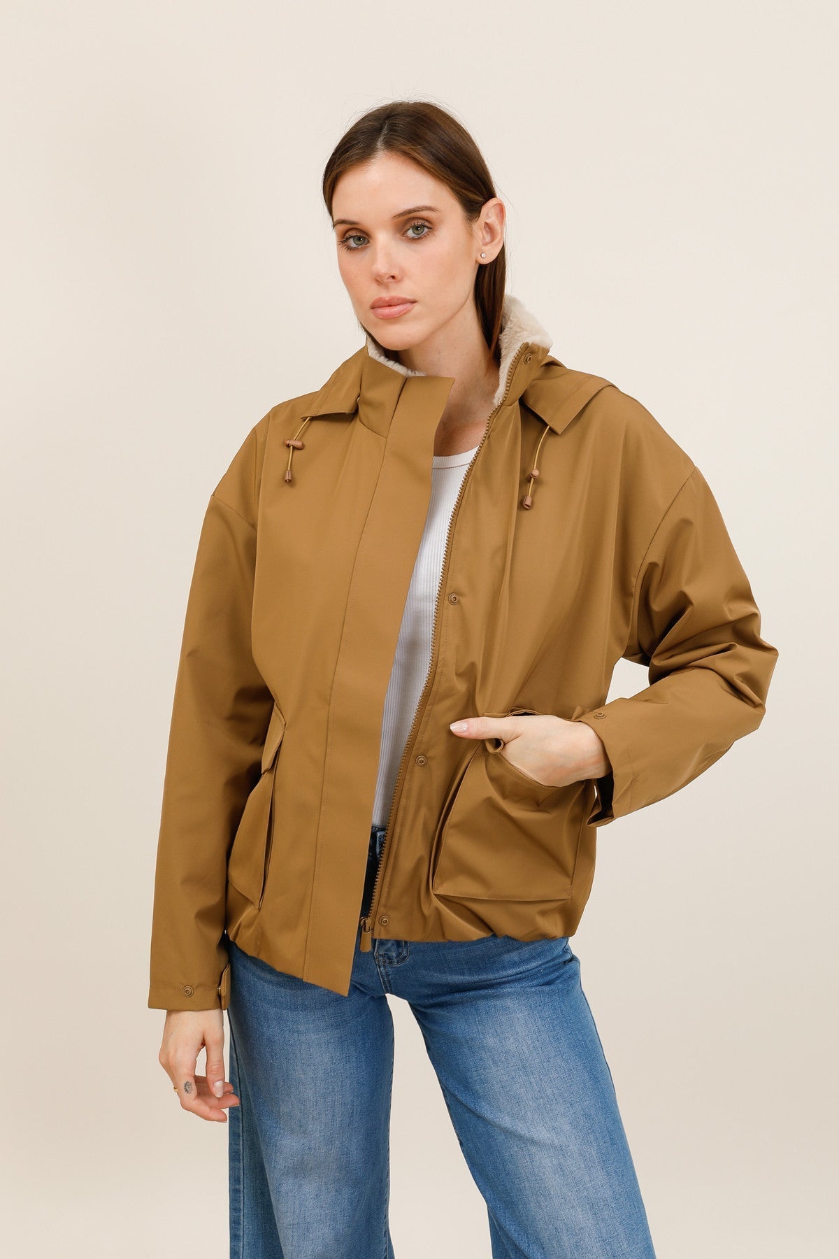 Blouson imperméable fourré à capuche amovible Laura Jo camel pour femme – vue 1