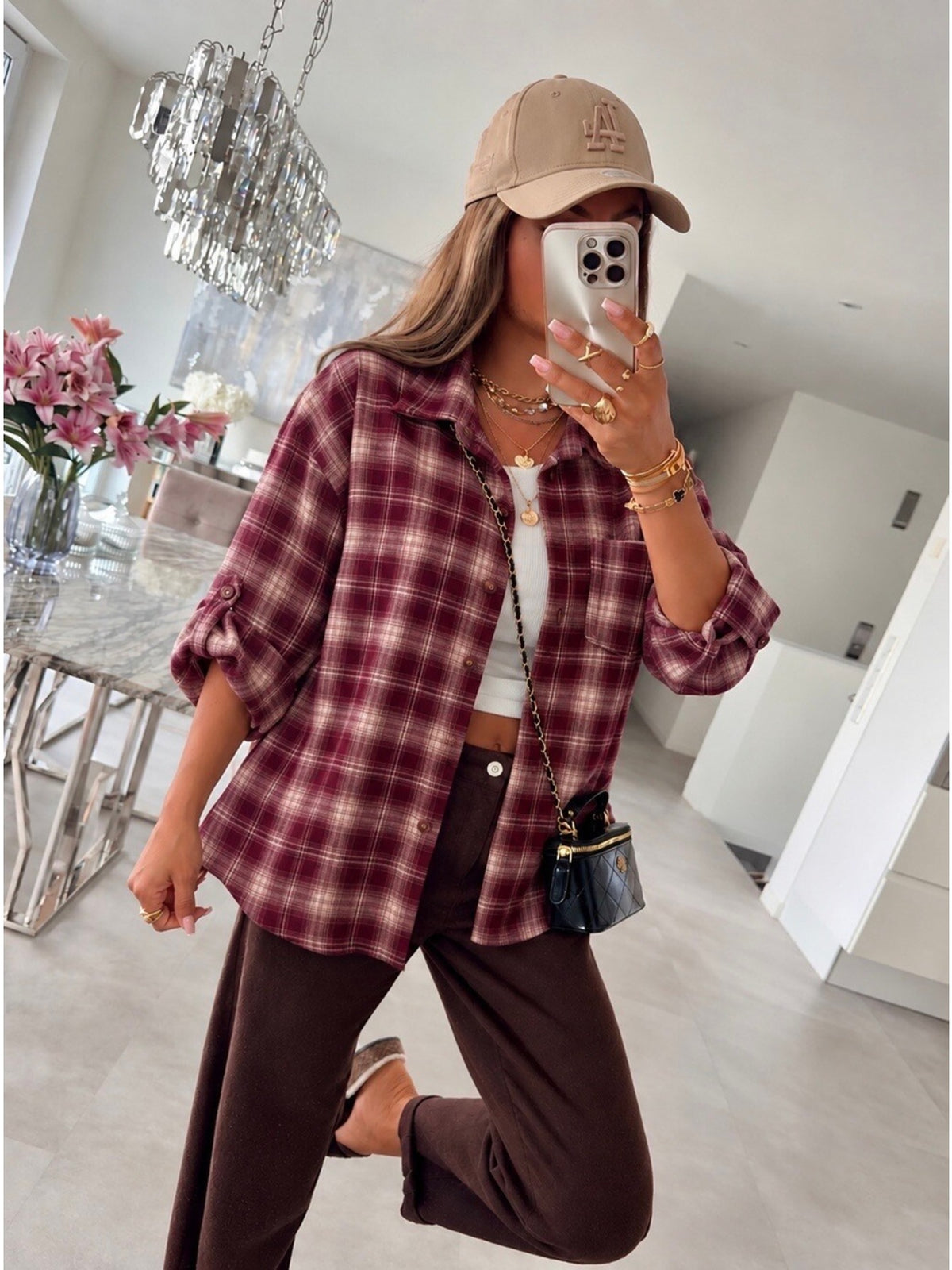 Chemise à carreaux poches avant manches retroussables bordeaux pour femme, La Chica, vue 1