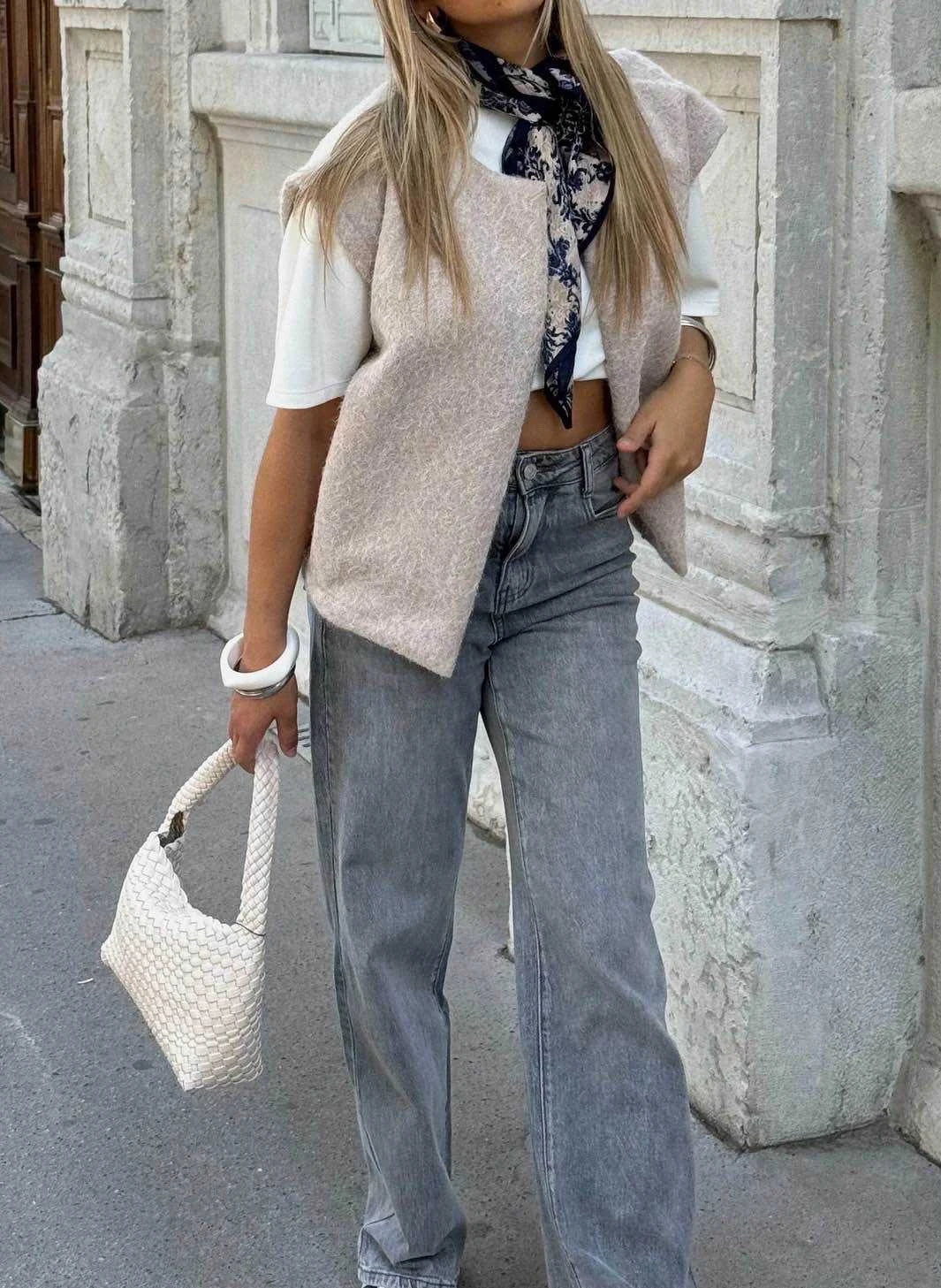 Gilet sans manches effet bouclette beige pour femme – La Chica