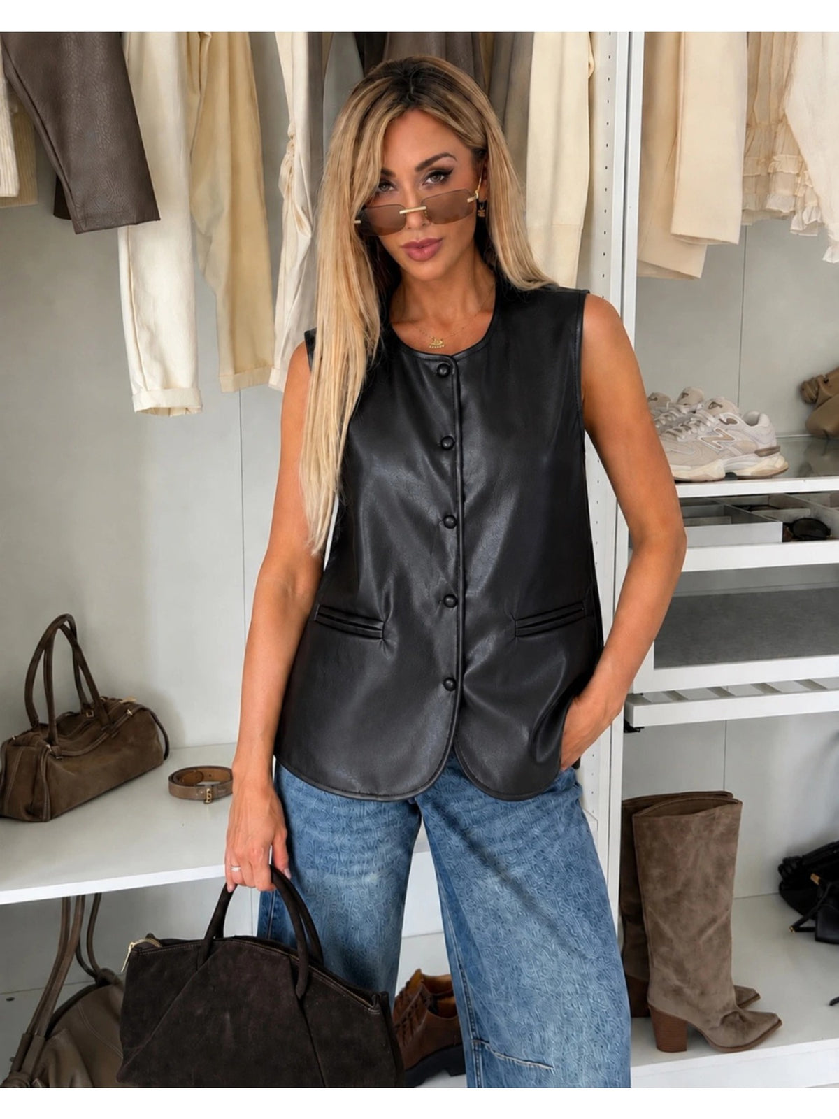 Gilet sans manches simili cuir coupe droite boutons et poches noir pour femme, La Chica