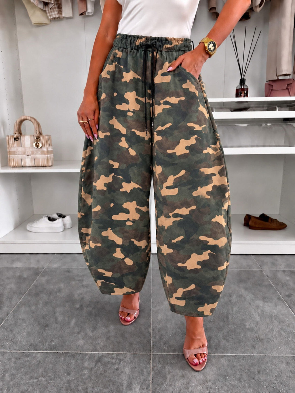 Pantalon ballon en suédine imprimé camouflage taille élastiquée kaki pour femme, La Chica