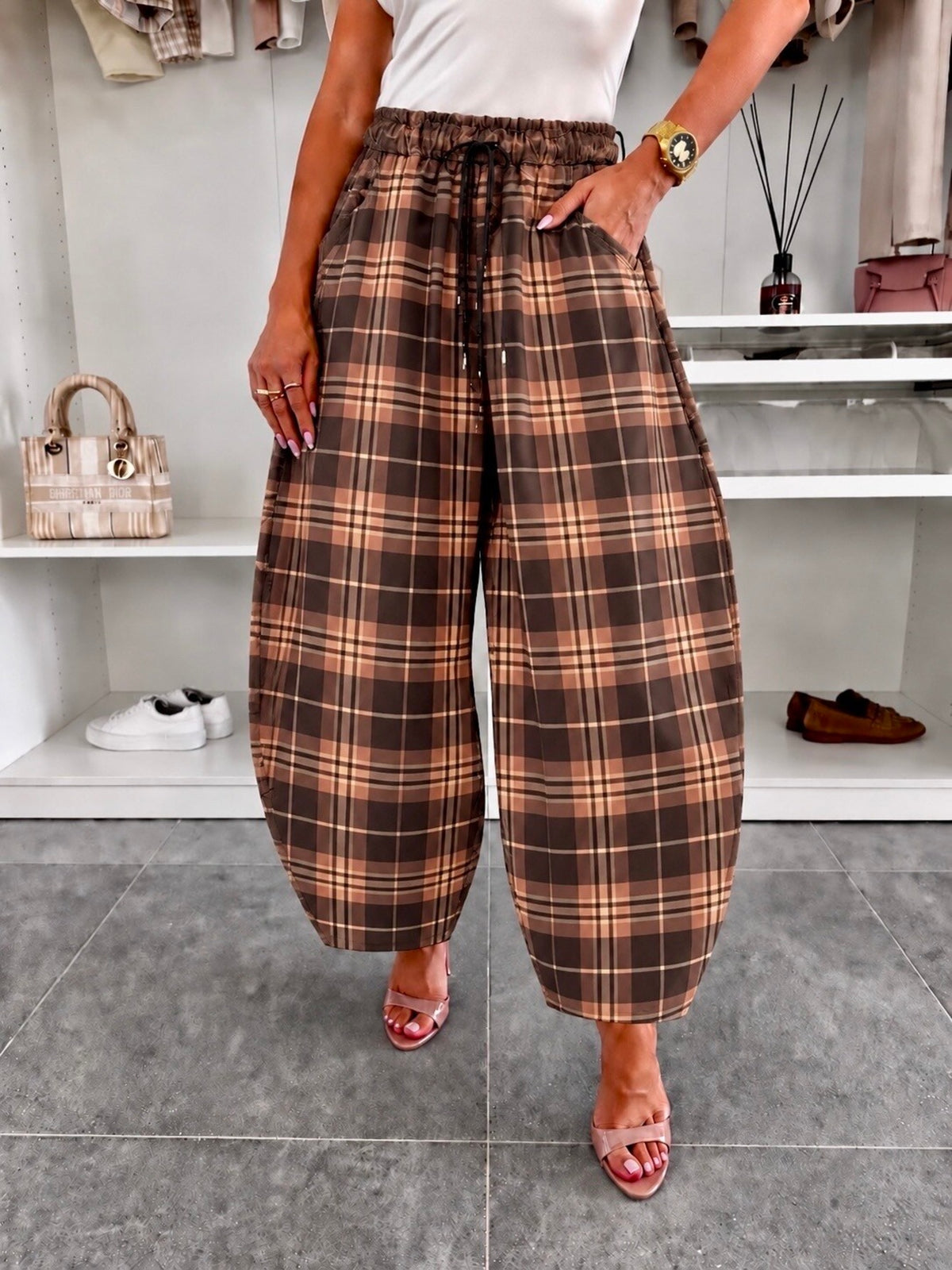 Pantalon ballon en suédine imprimé carreaux taille élastiquée marron foncé pour femme, La Chica