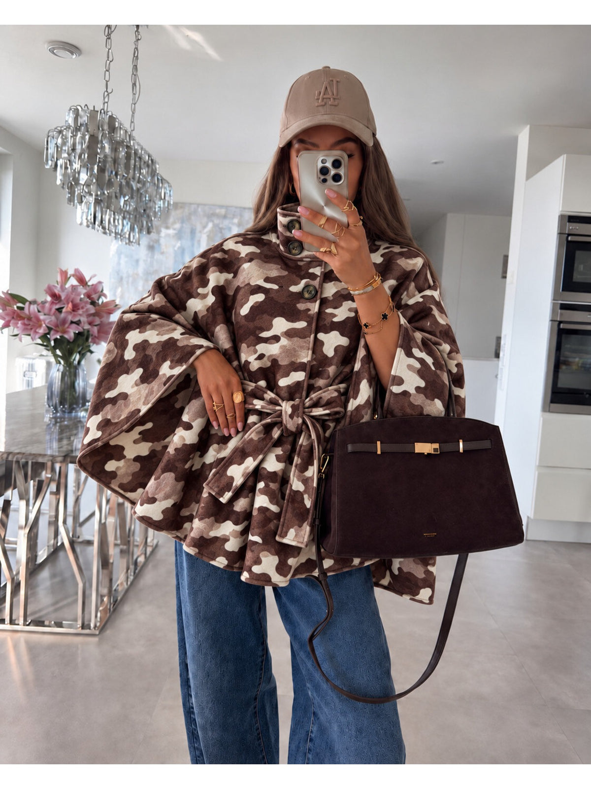 Poncho cape ample imprimé camouflage col montant et ceinture marron foncé pour femme, La Chica