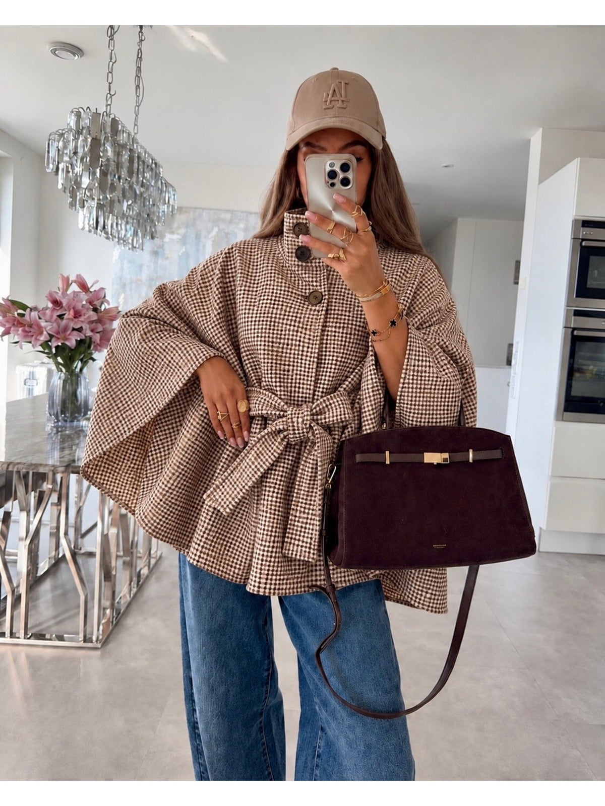 Poncho cape ample imprimé carreaux col montant et ceinture marron foncé pour femme, La Chica