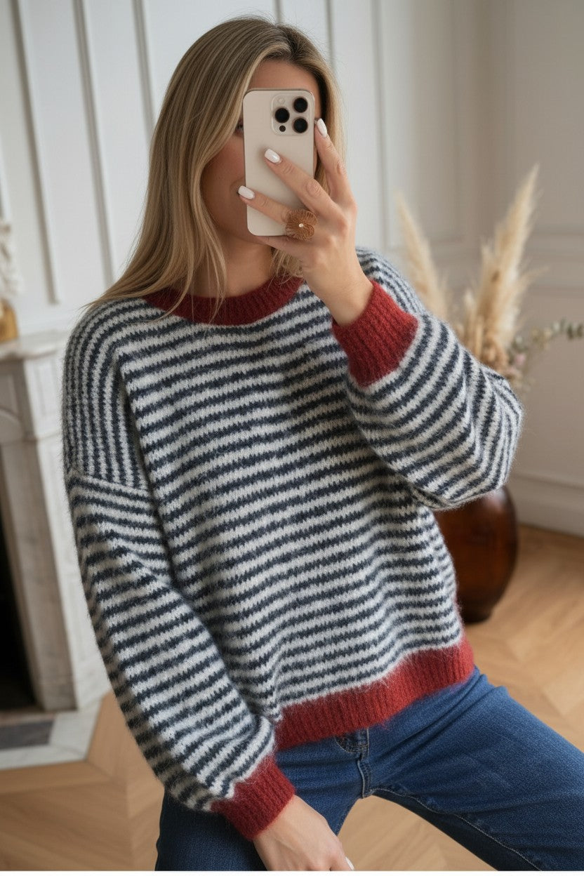 Pull Rayé ✦ Bleu Marine & Écru ✦ Touches Bordeaux ✦ Élégance Douce & Esprit Cocooning La Chica