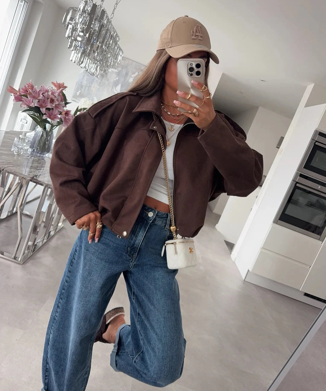Veste bomber oversize en suédine marron foncé pour femme – La Chica – vue 1