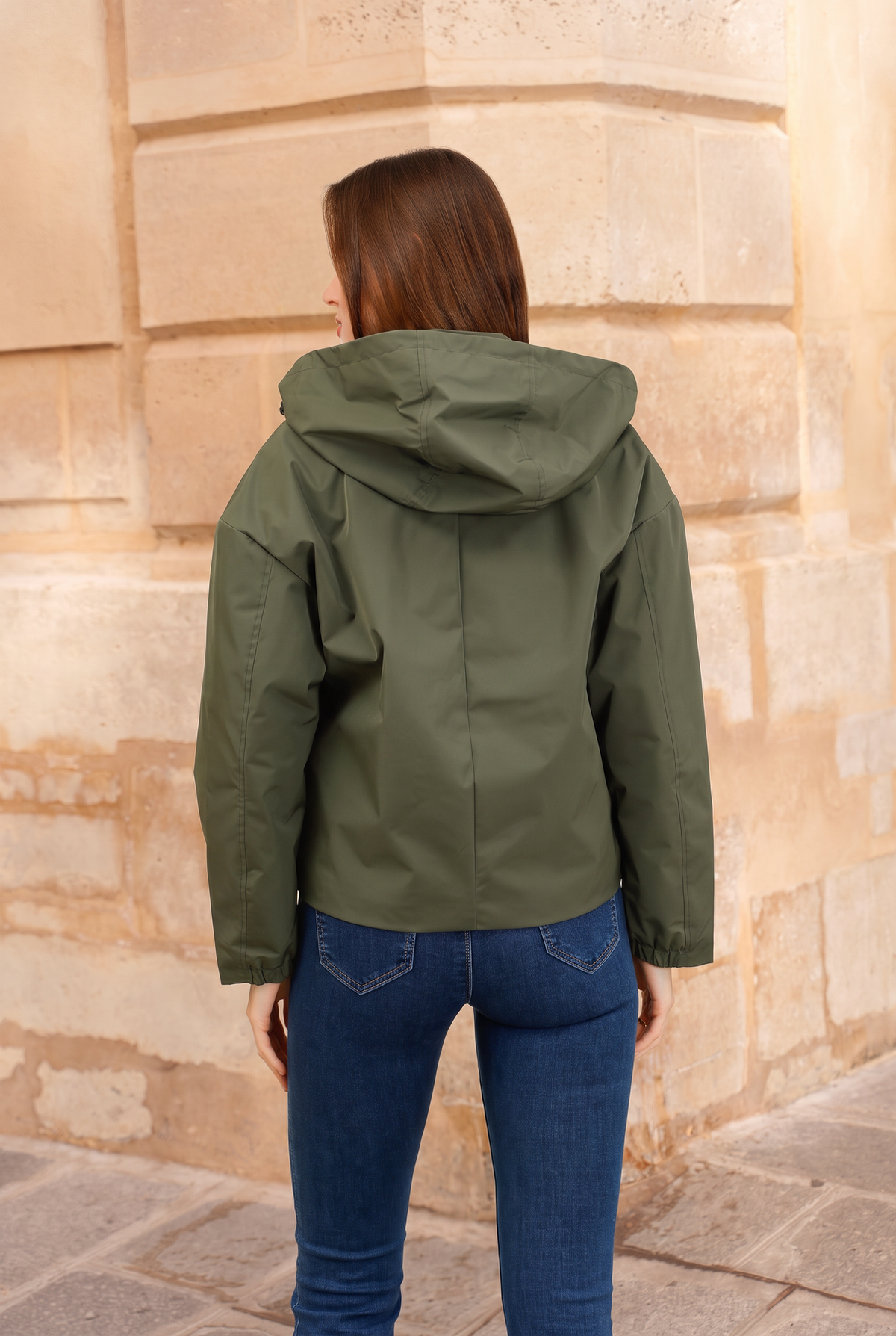 Veste imperméable courte mi-saison à capuche amovible kaki pour femme – vue 4