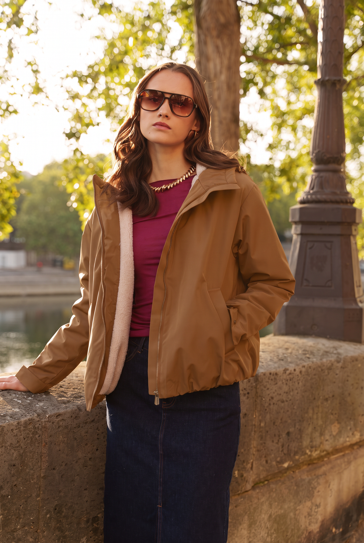 Veste imperméable fourrée à capuche camel pour femme – vue 1