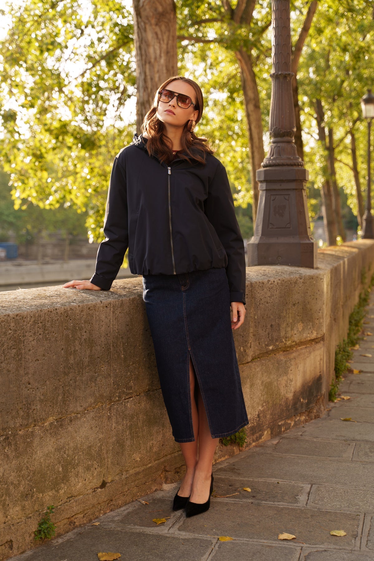 Veste imperméable fourrée à capuche marine pour femme – vue 3